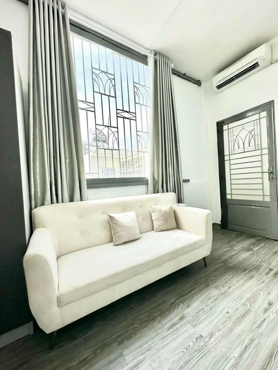 Phòng trọ Studio 30m2 tại TP Room Nguyễn Đình Chính - Phú Nhuận - Phòng khách