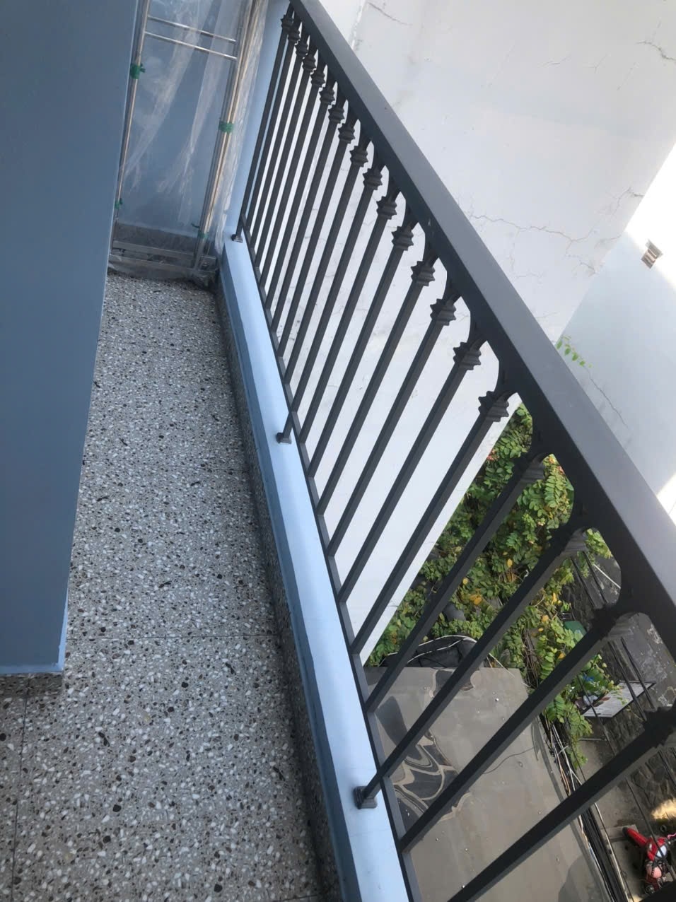 Phòng trọ Studio 35m2 tại NP House Nguyễn Gia Trí - Bình Thạnh - Ban công