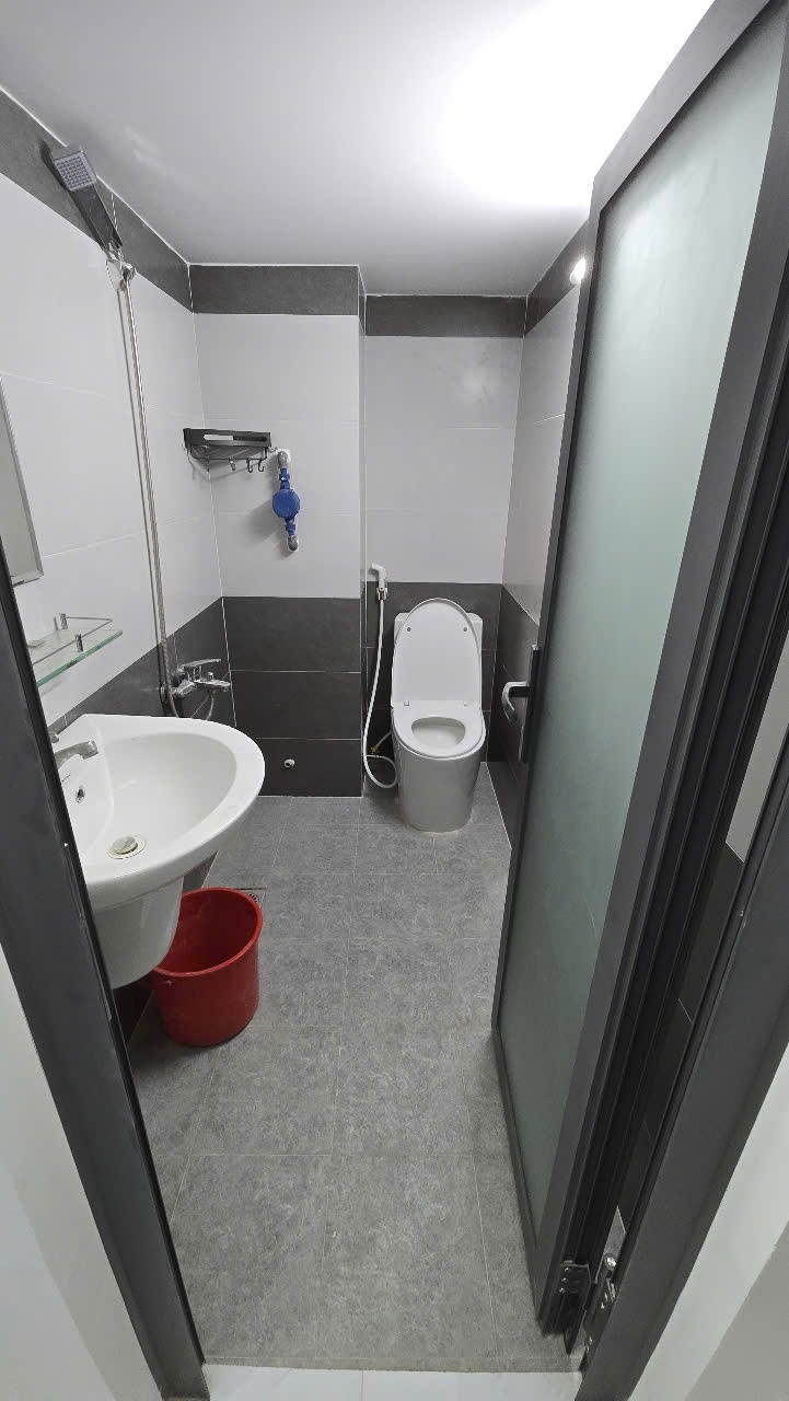 Phòng trọ Duplex 20m2 tại MT Room Thích Quảng Đức - Phú Nhuận - Phòng tắm