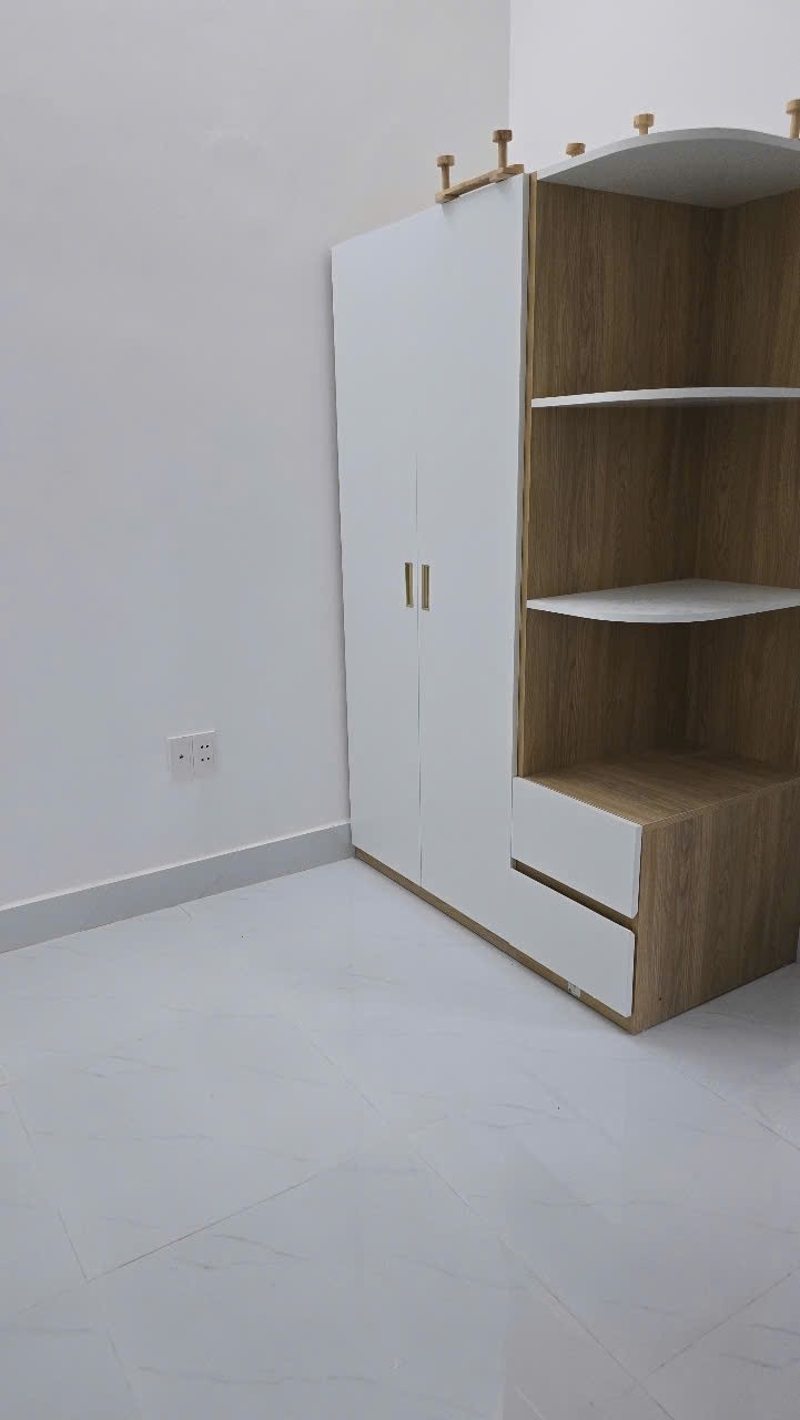 Phòng trọ Duplex 25m2 tại MT Room Thích Quảng Đức - Phú Nhuận - Góc làm việc