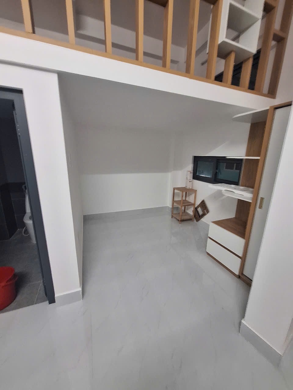 Phòng trọ Duplex 25m2 tại MT Room Thích Quảng Đức - Phú Nhuận - Phòng khách