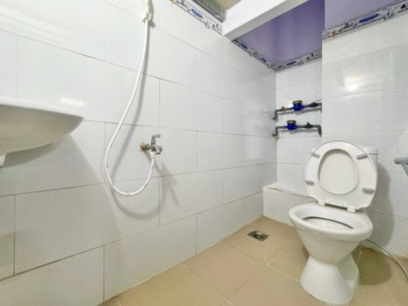 Phòng trọ Duplex 18m2 tại PT Home Trường Chinh - Tân Bình - Phòng tắm