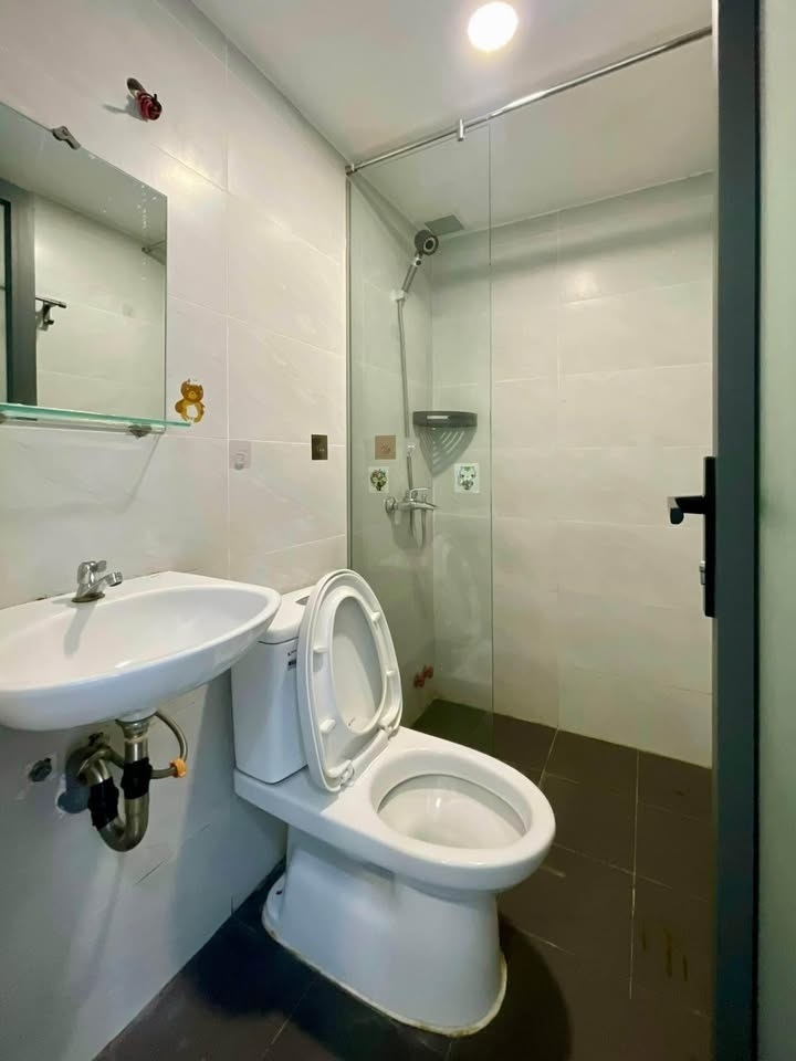 Phòng trọ Studio 20m2 tại Soly Home Nguyễn Thị Thập - Quận 7 - Phòng tắm