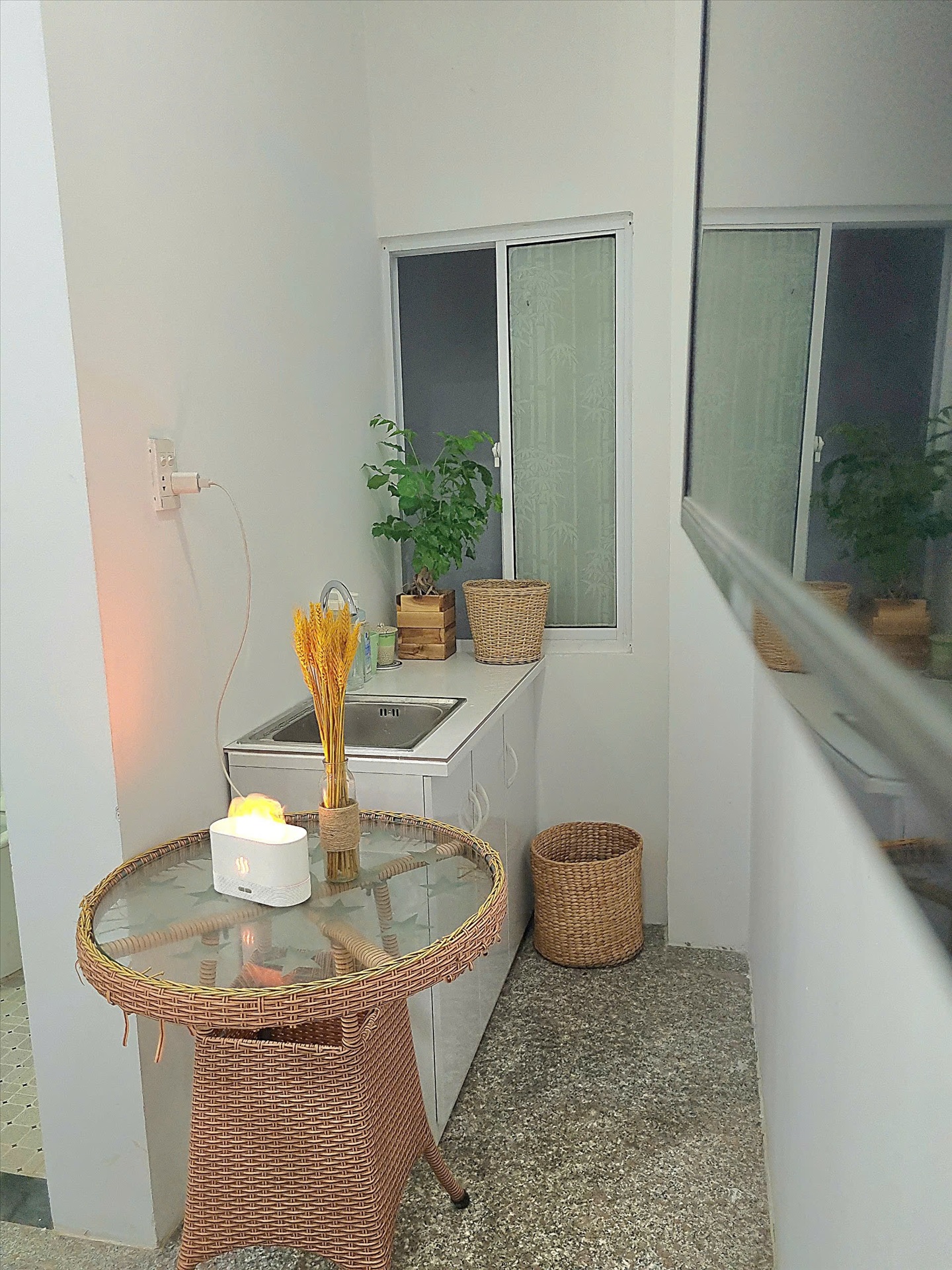 Phòng trọ Studio 20m2 tại Soly Home Nguyễn Thị Thập - Quận 7 - Phòng bếp