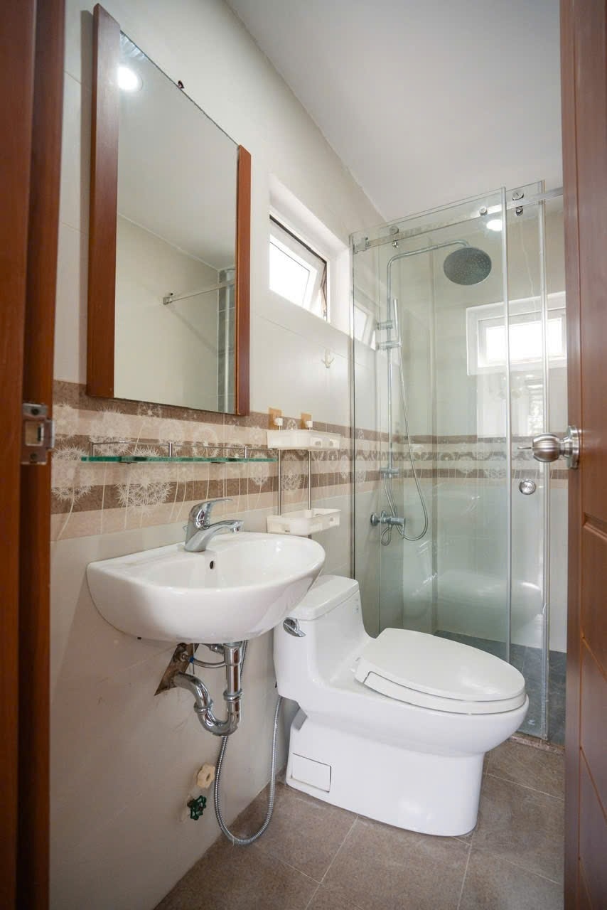 Phòng trọ Studio 35m2 tại LD House Trường Sa - Quận 3 - Phòng tắm