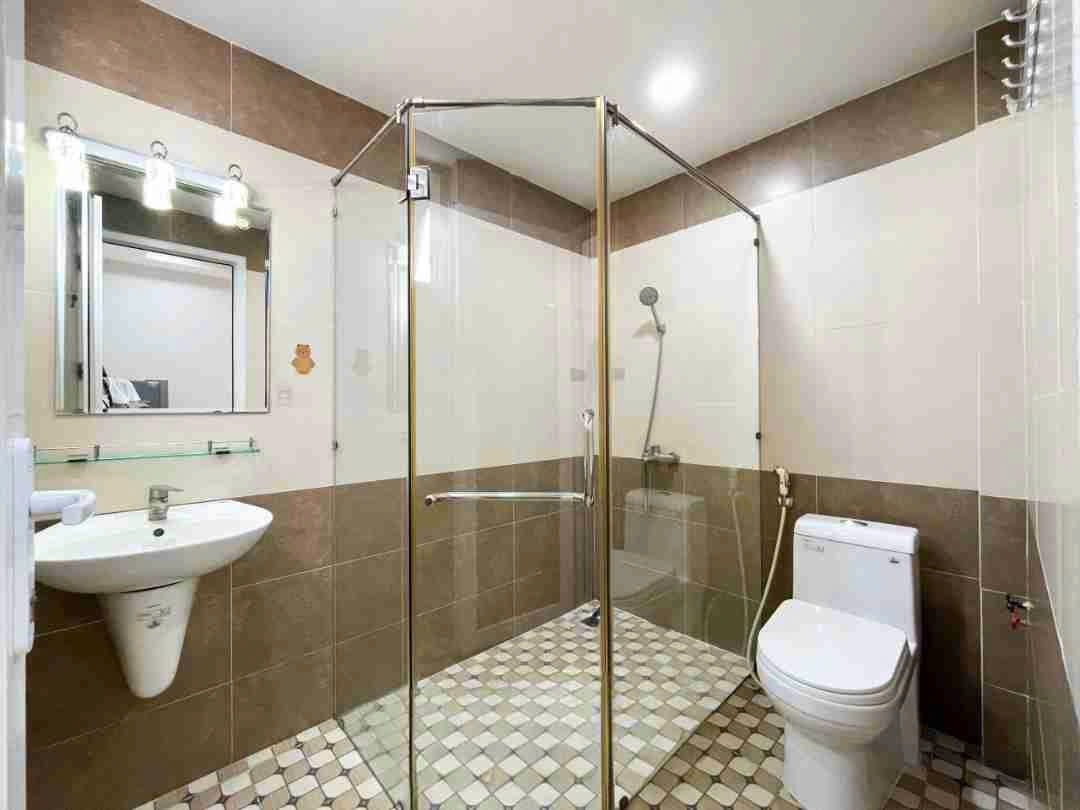 Phòng trọ Studio 25m2 tại LightHouse Phan Đăng Lưu - Phú Nhuận - Phòng tắm