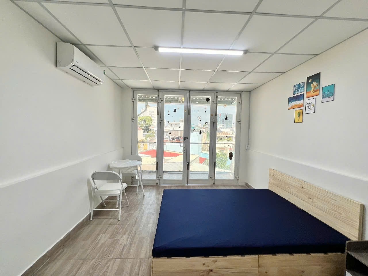 Phòng trọ 1 Phòng ngủ 40m2 tại DrewHouse Phan Tây Hồ - Phú Nhuận  - Phòng khách