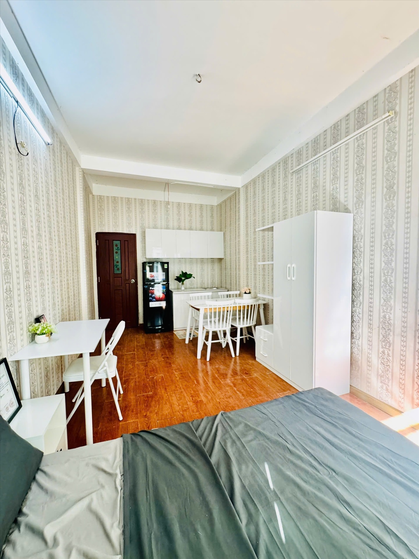 Phòng trọ 2 Phòng ngủ 50m2 tại PTC House Cách Mạng Tháng Tám - Tân Bình - Phòng khách