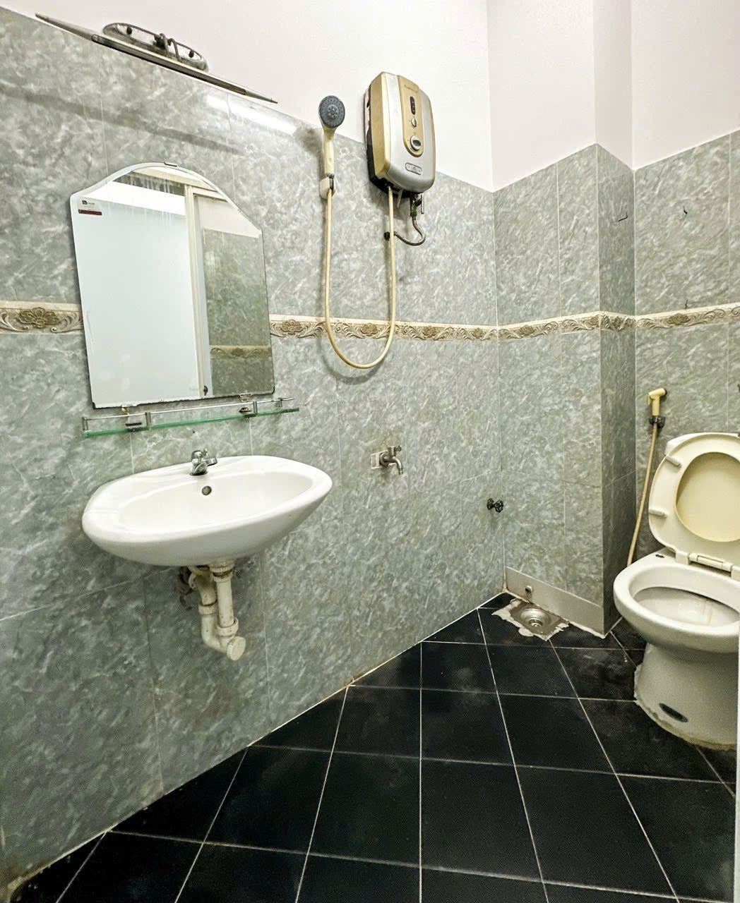Phòng trọ Studio 30m2 tại NM House Nguyễn Thượng Hiền - Bình Thạnh - Phòng tắm