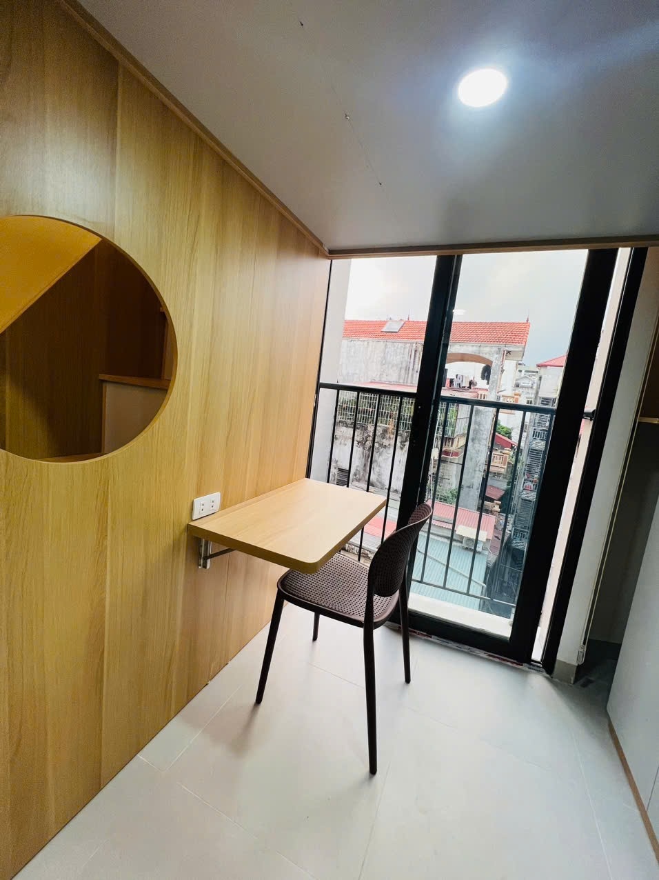 Phòng trọ Duplex 14.5m2 tại NT Apartment Phạm Văn Đồng - Bắc Từ Liêm - Góc làm việc