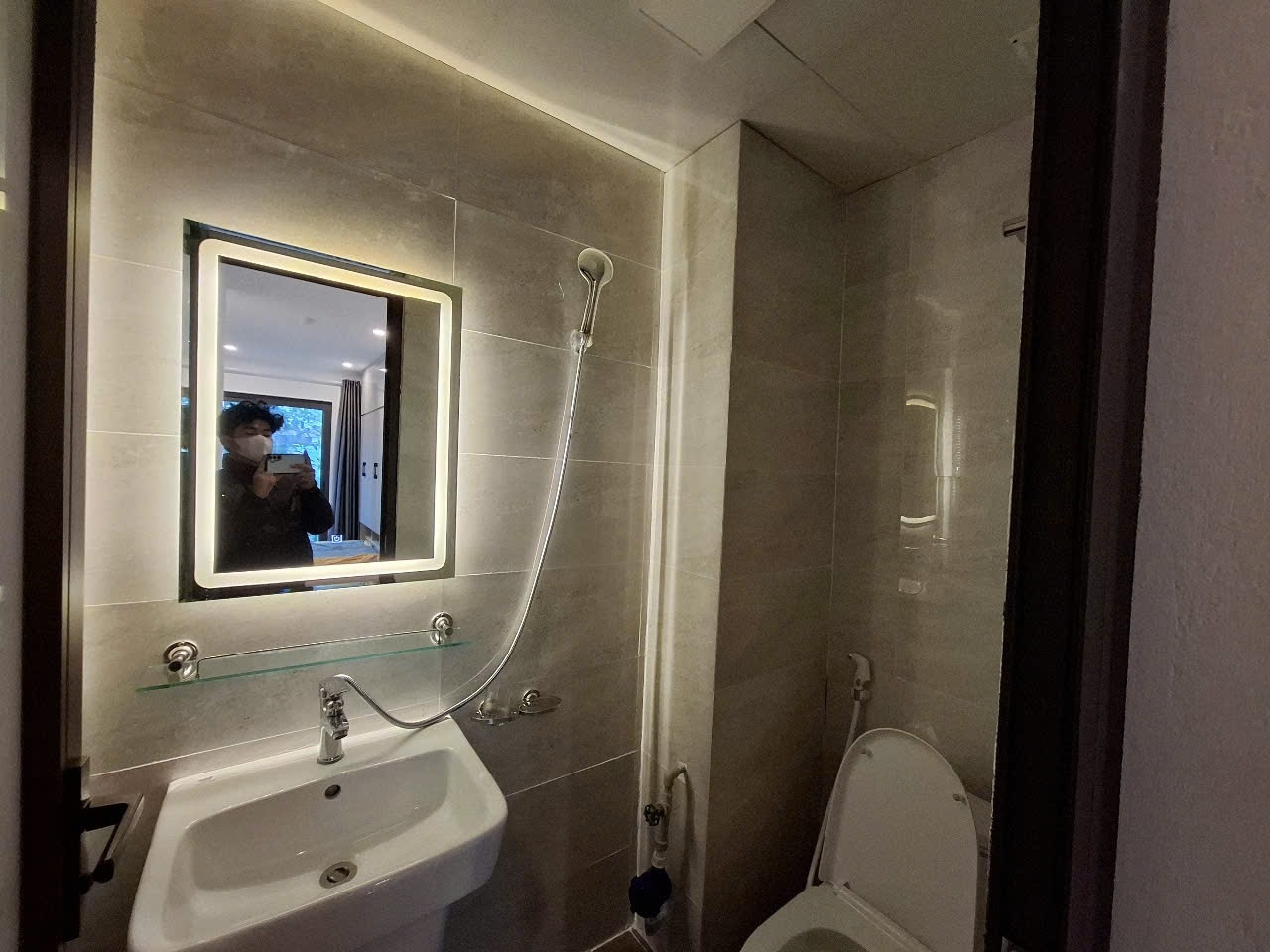 Phòng trọ Studio 18m2 tại HANOI Apartment Xuân Đỉnh - Cầu Giấy - Phòng tắm