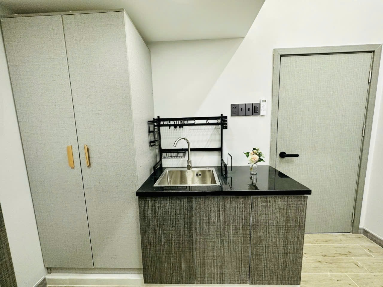 Phòng trọ Duplex 20m2 tại SàiGònTrọ Nguyễn Thượng Hiền - Bình Thạnh - Phòng bếp