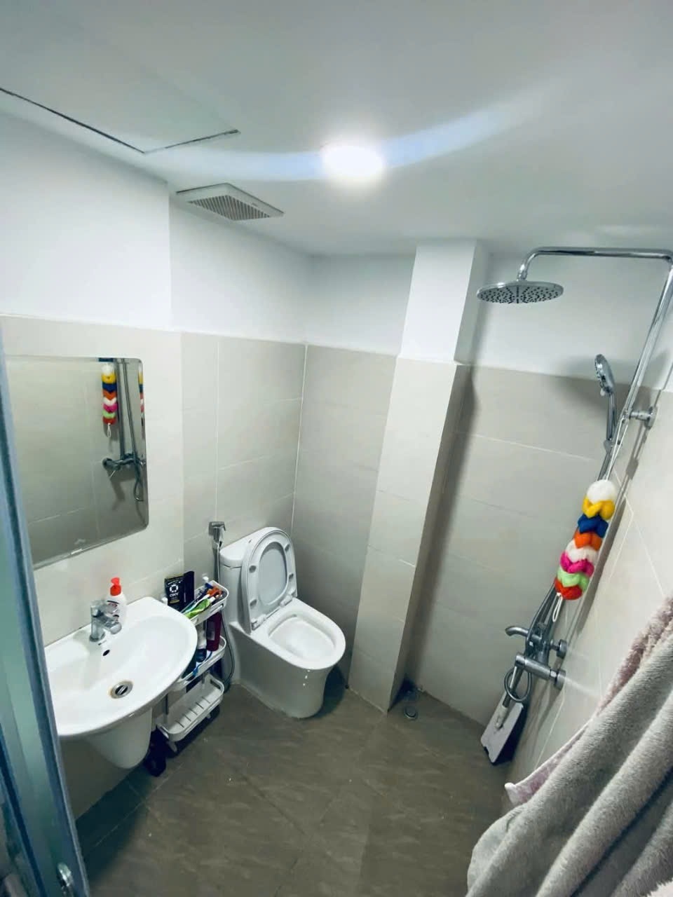 Phòng trọ Duplex 26m2 tại Happy Home Điên Biên Phủ - Bình Thạnh - Phòng tắm