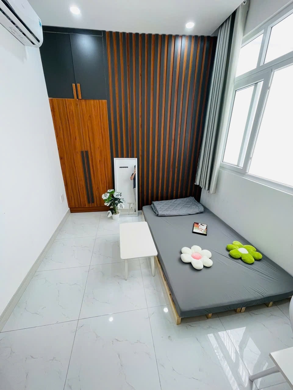 Phòng trọ Studio 18m2 tại HA House Chu Văn An - Bình Thạnh - Phòng khách