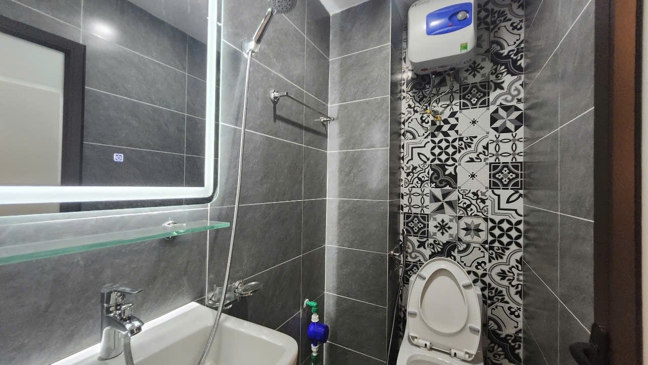 Phòng trọ Studio 20m2 tại HANOI APARTMENT Dịch Vọng - Cầu Giấy - Phòng tắm