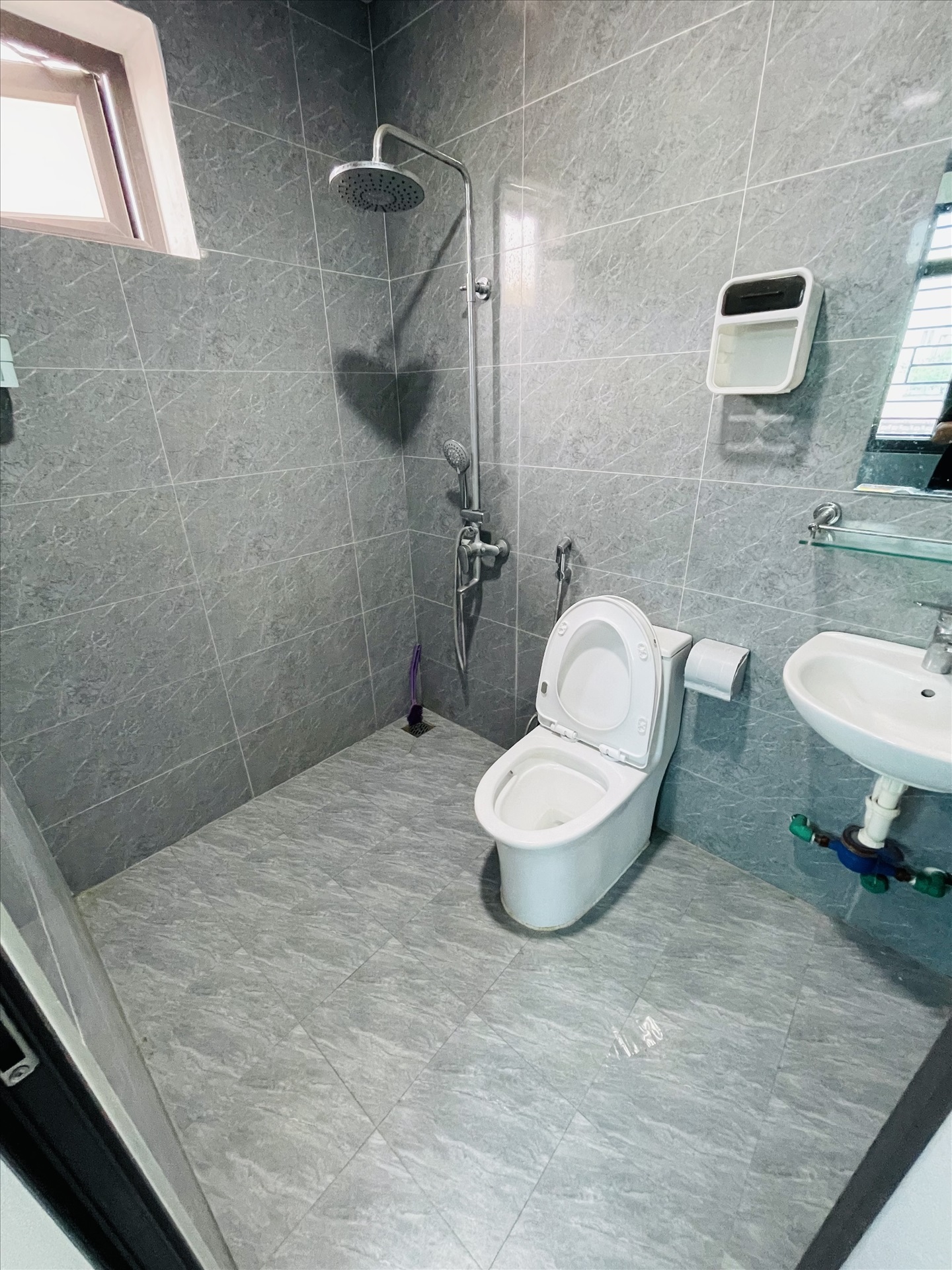 Phòng trọ 1 Phòng ngủ 24m2 tại 88 House Phú Diễn - Bắc Từ Liêm - Phòng tắm