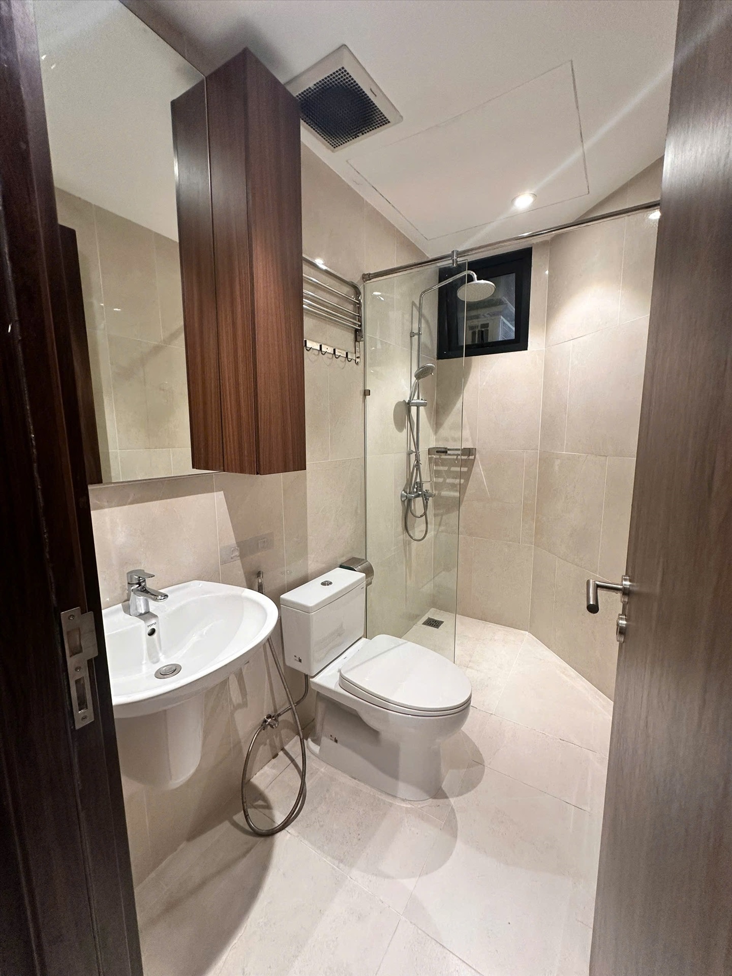 Phòng trọ Studio 32m2 tại M Apartment Nguyễn Kiệm - Phú Nhuận - Phòng tắm