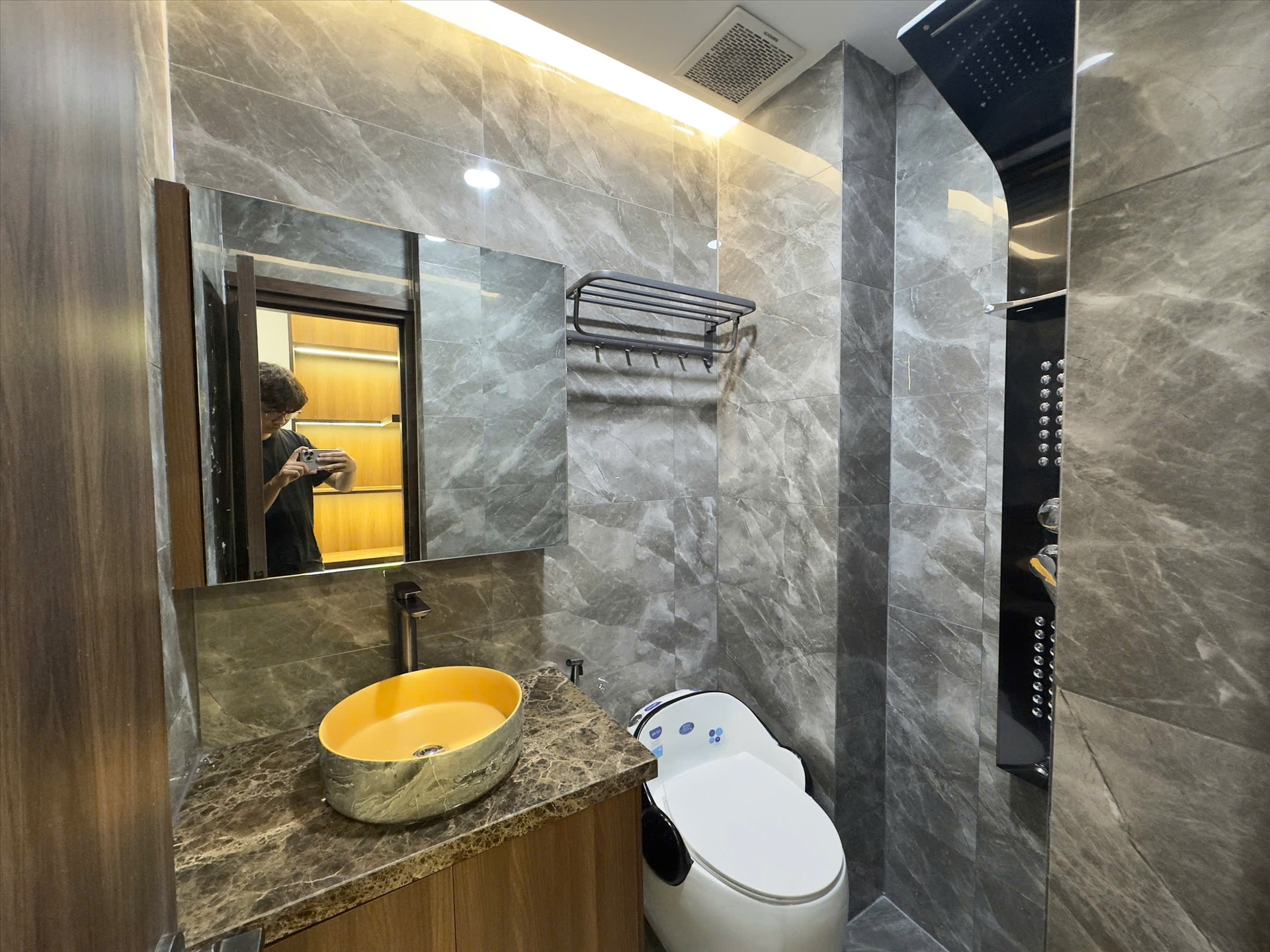 Phòng trọ Studio 30m2 tại PL Home Đinh Bộ Lĩnh - Bình Thạnh - Phòng tắm