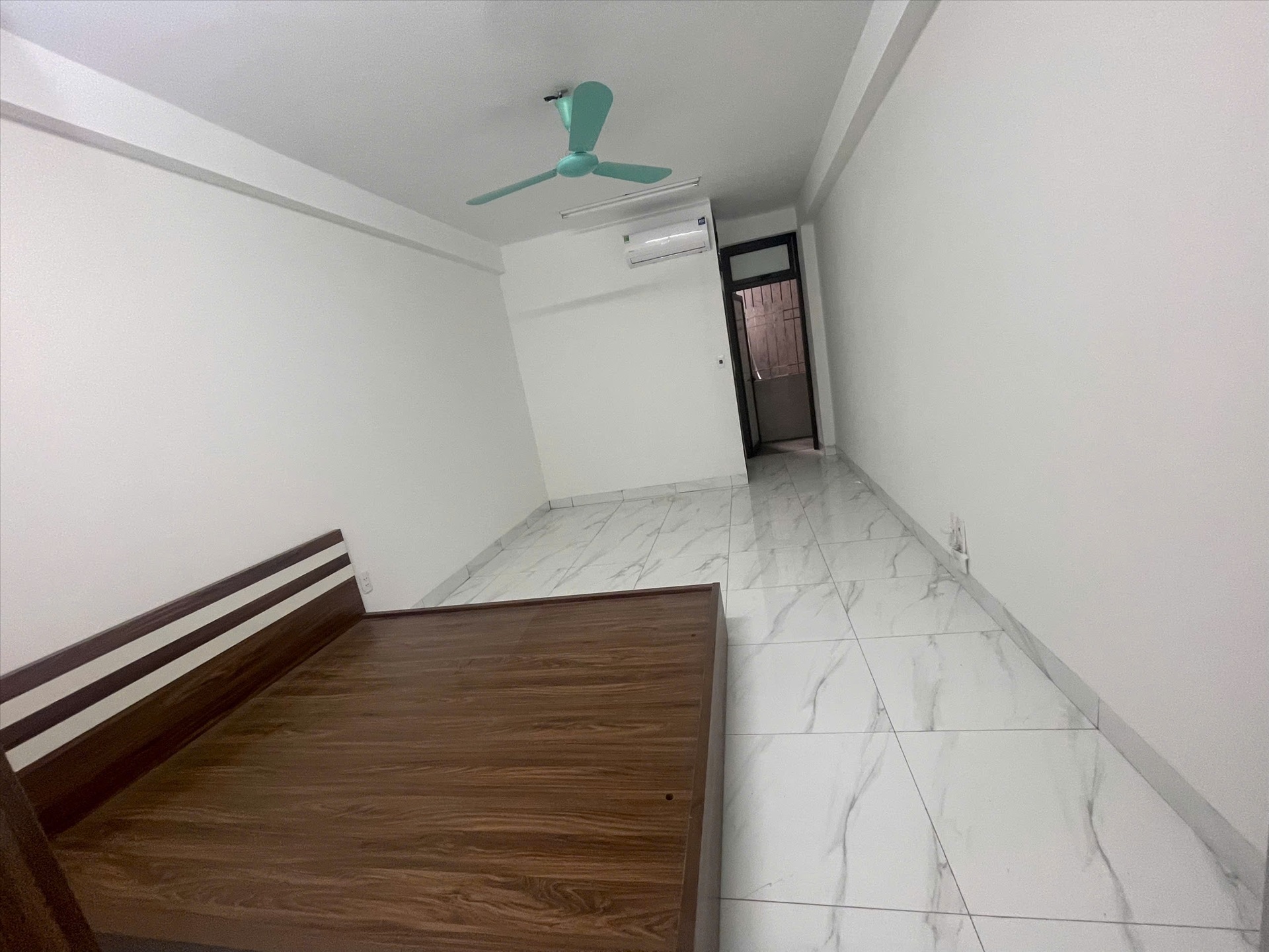 Phòng trọ Studio 25m2 tại AH House Mễ Trì - Nam Từ Liêm  - Phòng khách