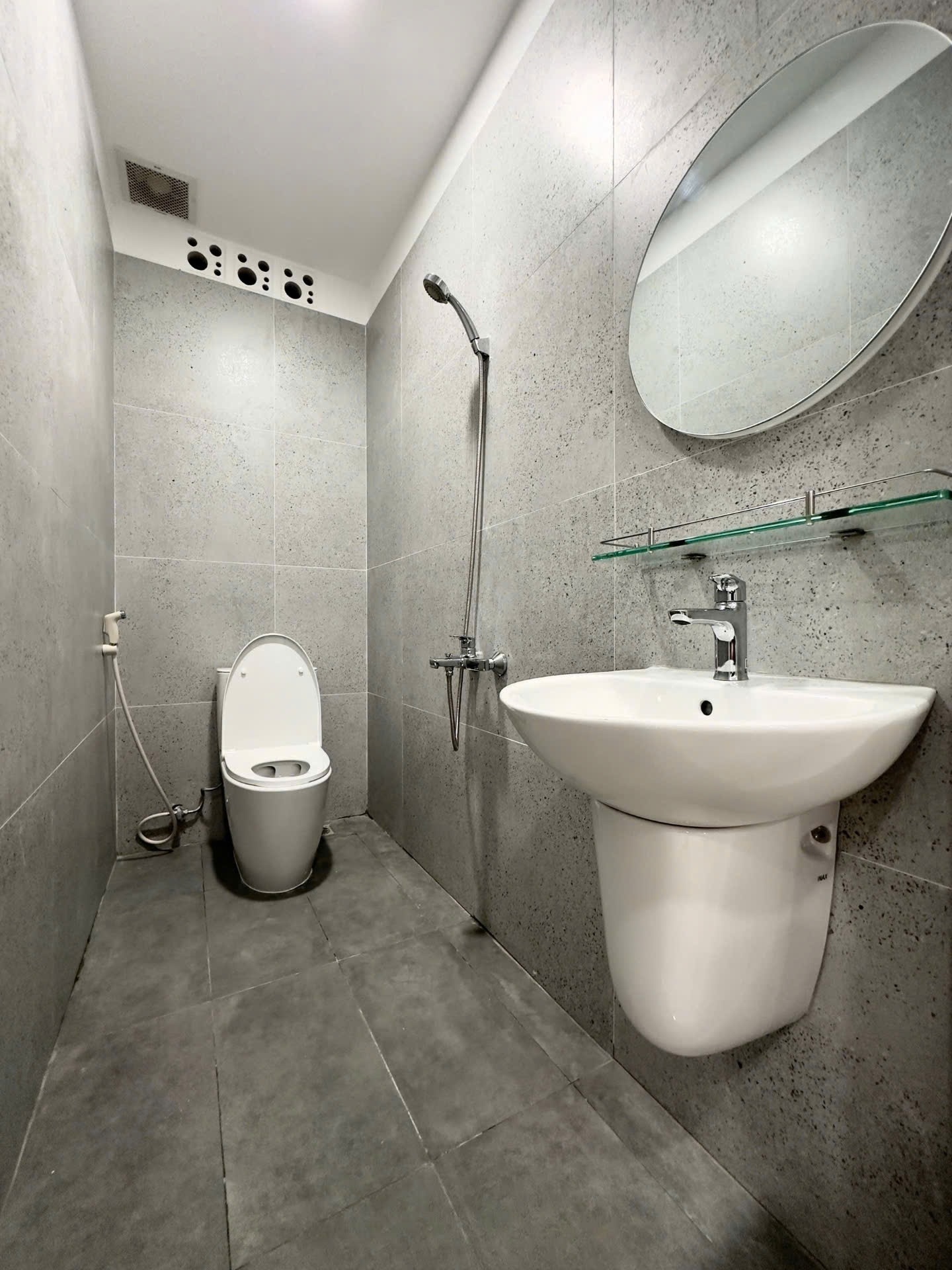 Phòng trọ Studio 30m2 tại AN Home Lý Thường Kiệt - Quận 10 - Phòng tắm