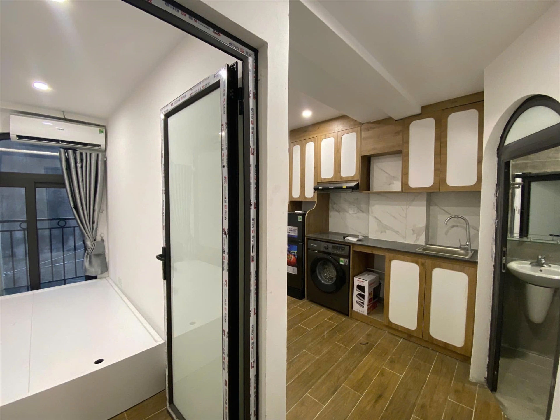 Phòng trọ 1 Phòng ngủ 40m2 tại Funhome Phạm Văn Đồng - Cầu Giấy - Phòng khách