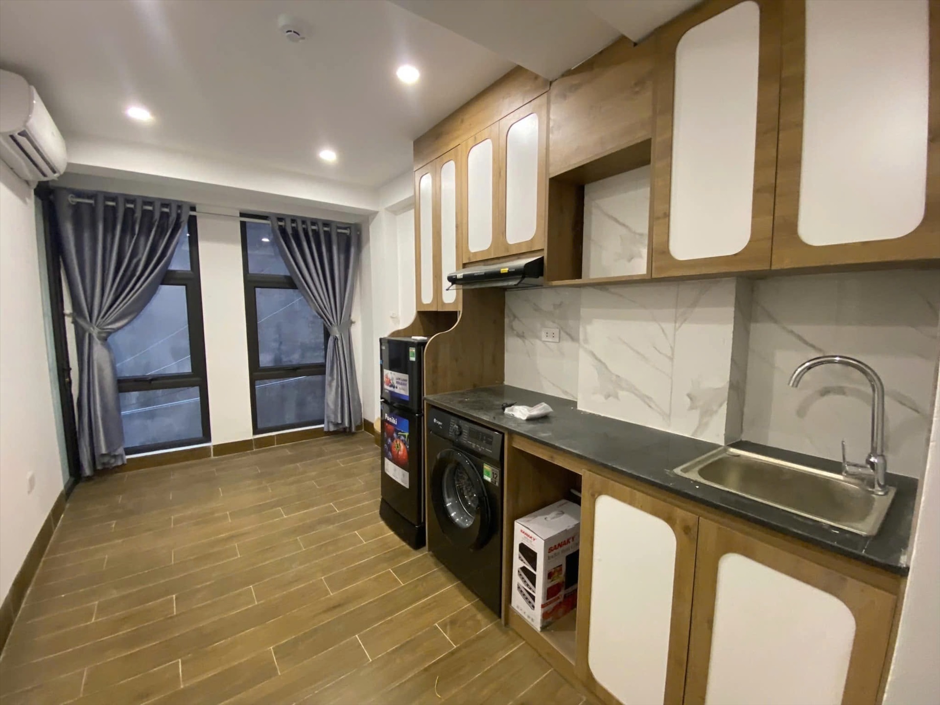 Phòng trọ 1 Phòng ngủ 40m2 tại Funhome Phạm Văn Đồng - Cầu Giấy - Phòng khách