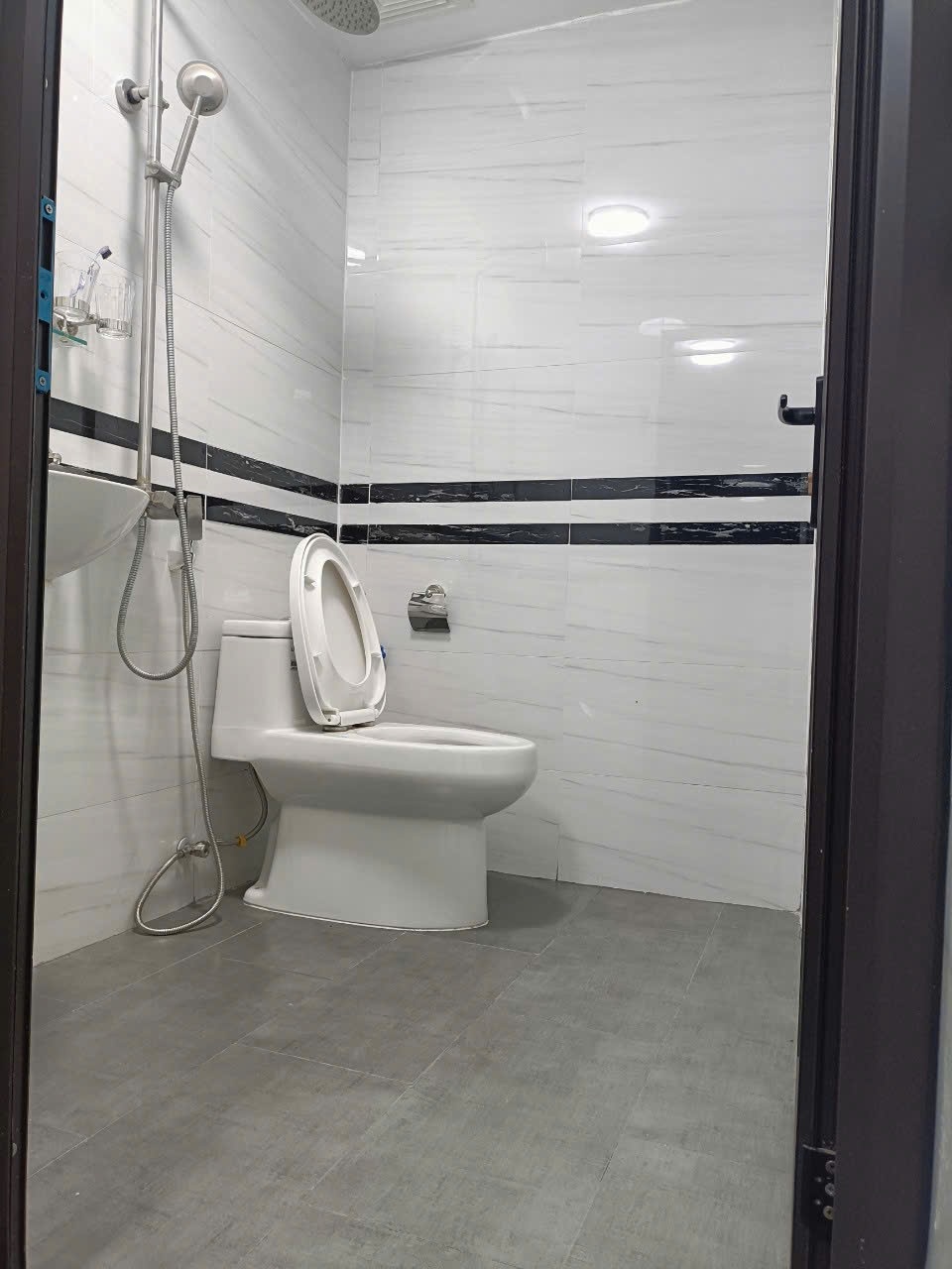 Phòng trọ Studio 30m2 tại HD Home Ngọc Trục - Nam Từ Liêm - Phòng tắm