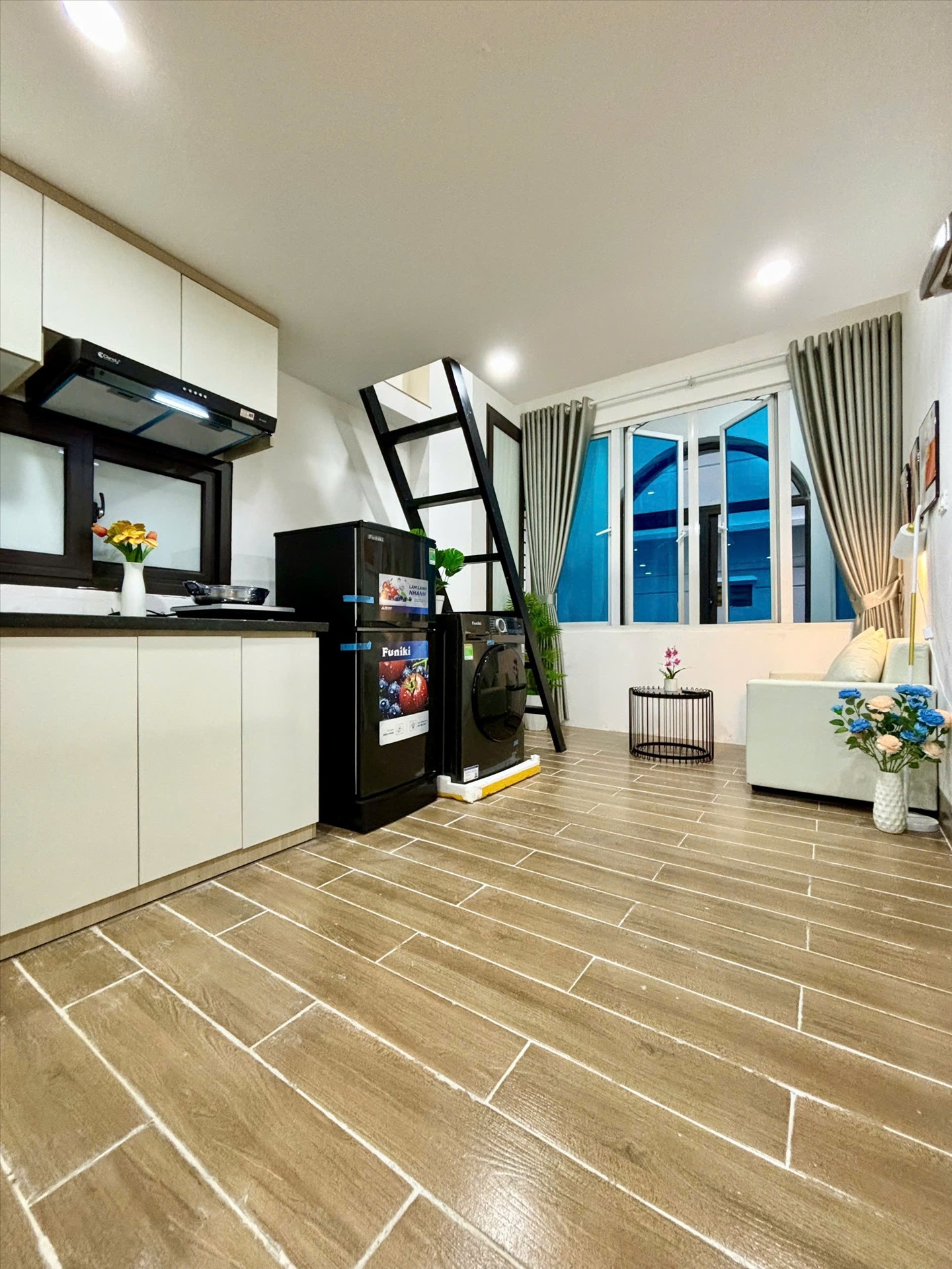 Phòng trọ Duplex 20m2 tại MS House Trung Kính - Cầu Giấy - Phòng khách