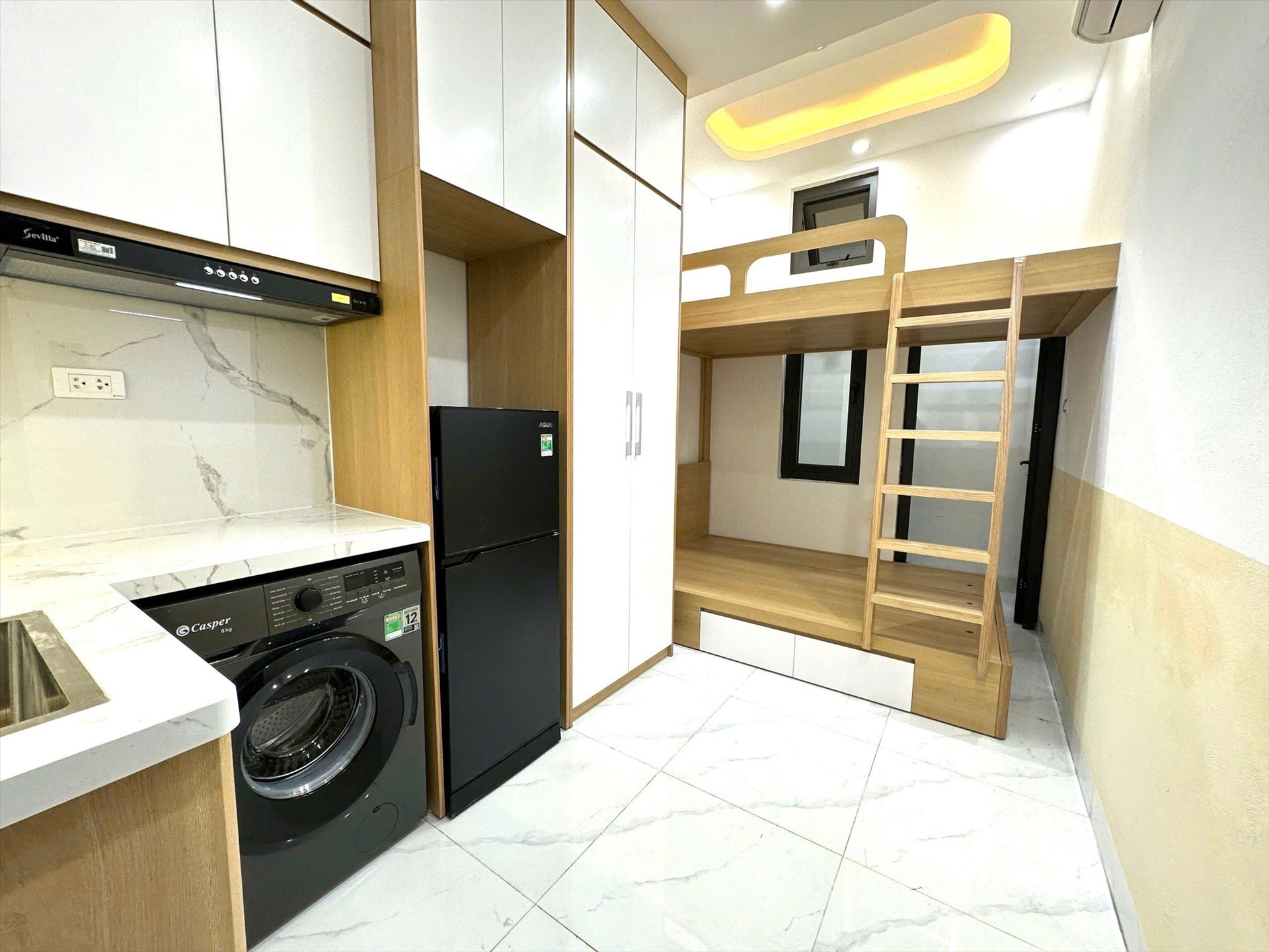 Phòng trọ Duplex 15m2 tại Funhome Trung Kính - Cầu Giấy - Phòng khách