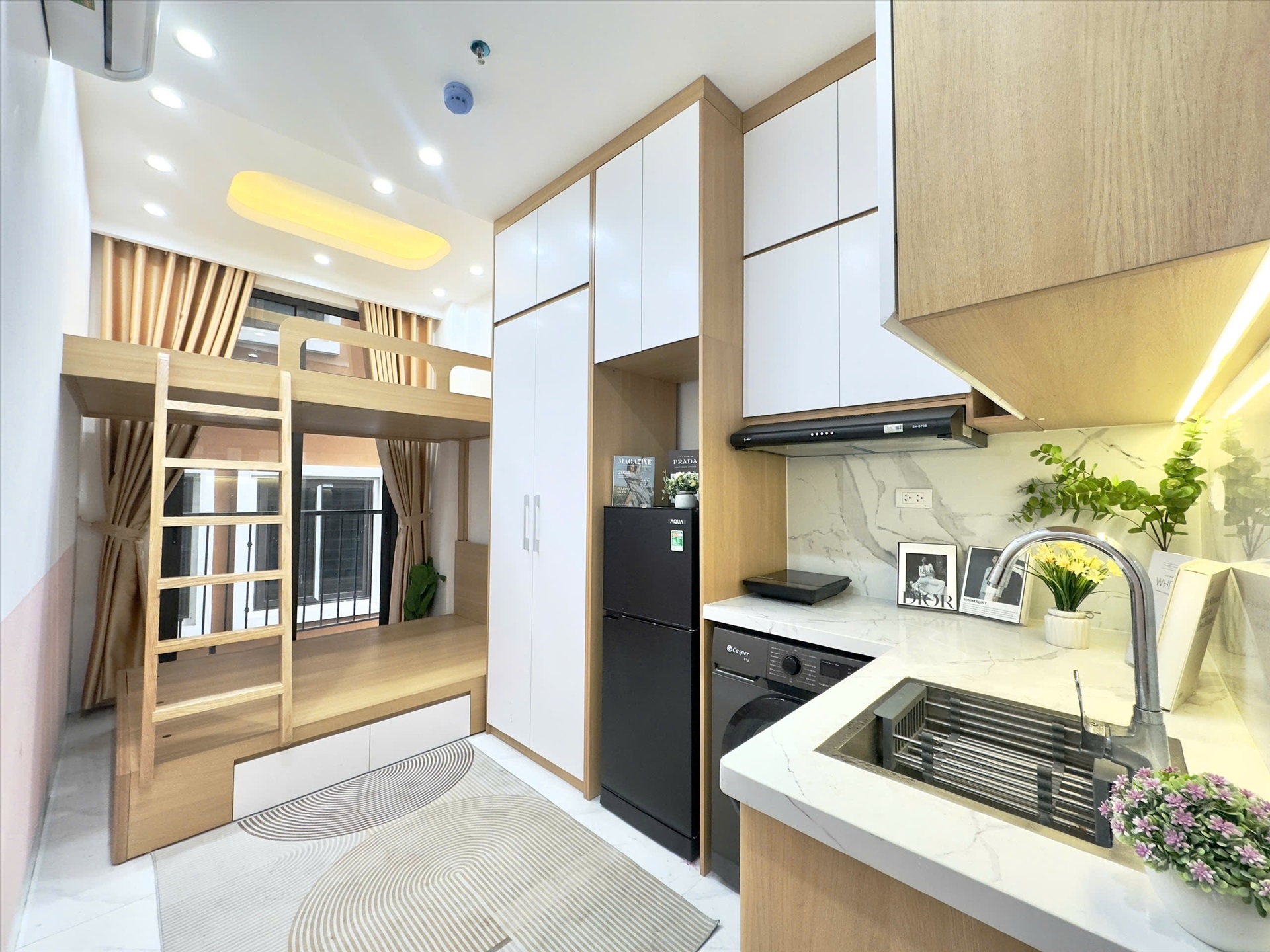 Phòng trọ Studio 25m2 tại Funhome Trung Kính - Cầu Giấy - Phòng khách