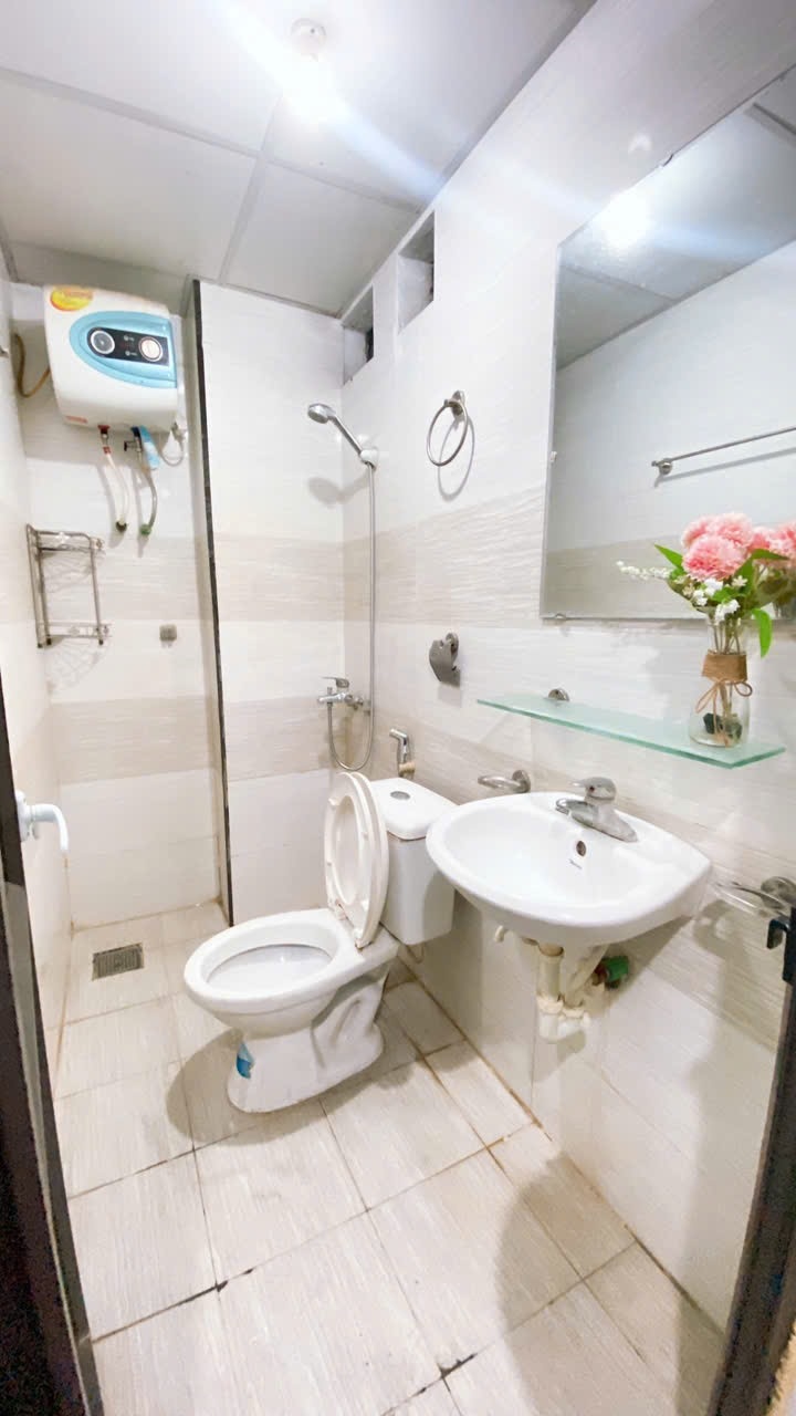 Phòng trọ 2 Phòng ngủ 28m2 tại HappyHomes Hồ Tùng Mậu - Cầu Giấy - Phòng tắm