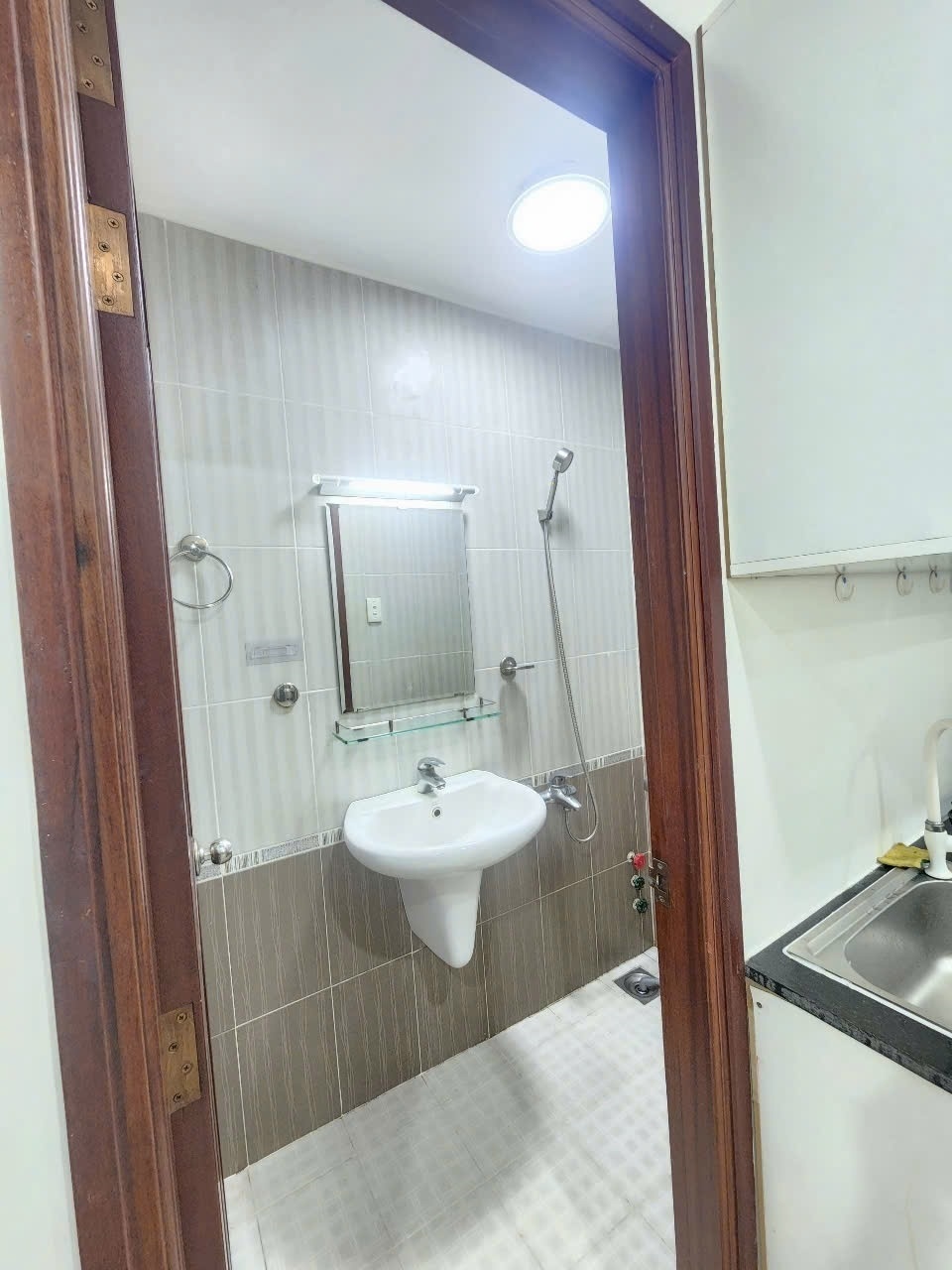 Phòng trọ Studio 45m2 tại AH House Bạch Đằng - Tân Bình - Phòng tắm