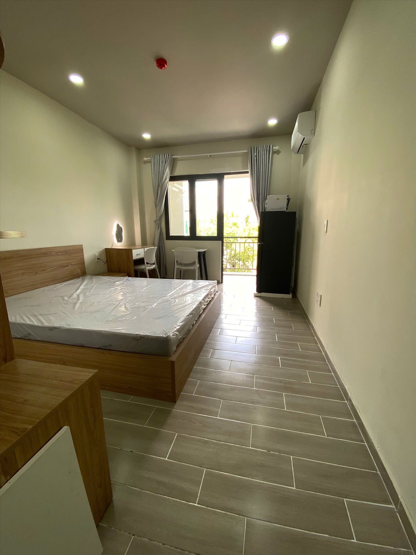 Phòng trọ AM Home Phó Đức Chính - Bình Thạnh - Phòng (*)