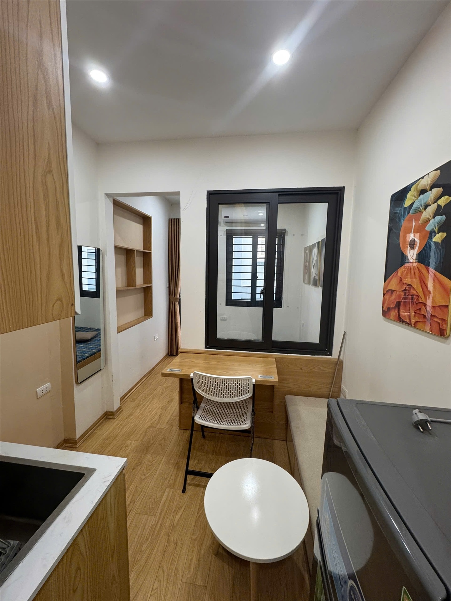 Phòng trọ Studio 20m2 tại DL House Trung Kính - Cầu Giấy - Phòng khách
