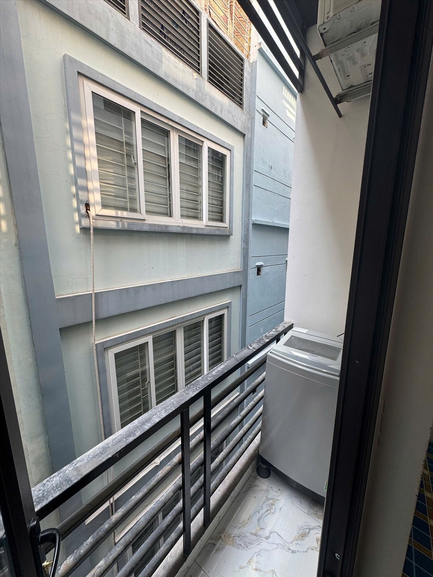 Phòng trọ Studio 20m2 tại DL House Trung Kính - Cầu Giấy - Ban công