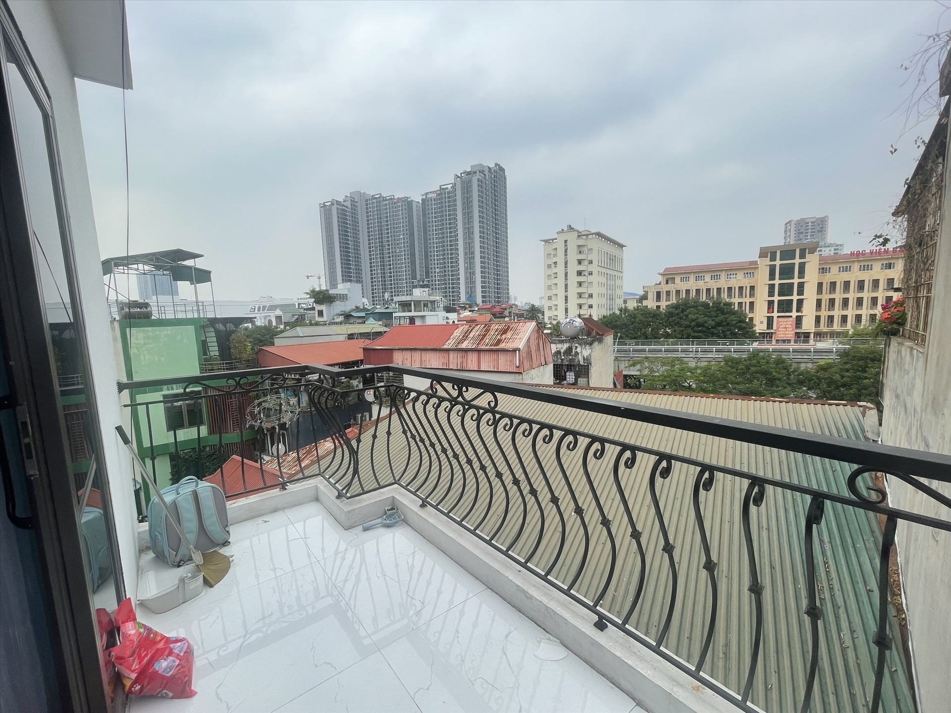 Phòng trọ 2 Phòng ngủ 50m2 tại NTV Apartment Xuân Thủy - Cầu Giấy - Ban công