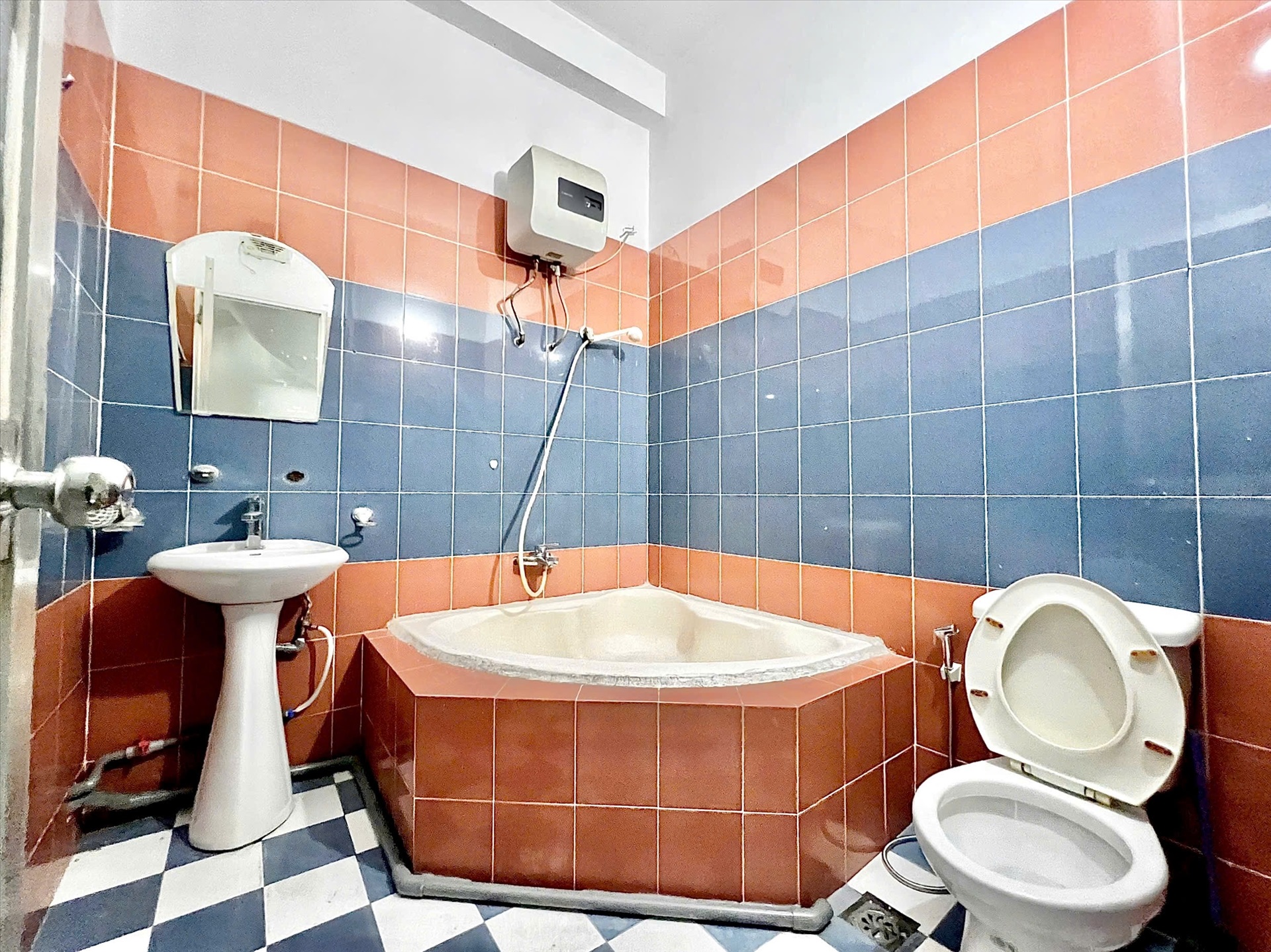 Phòng trọ Studio 30m2 tại AN House Đặng Văn Ngữ - Phú Nhuận - Phòng tắm