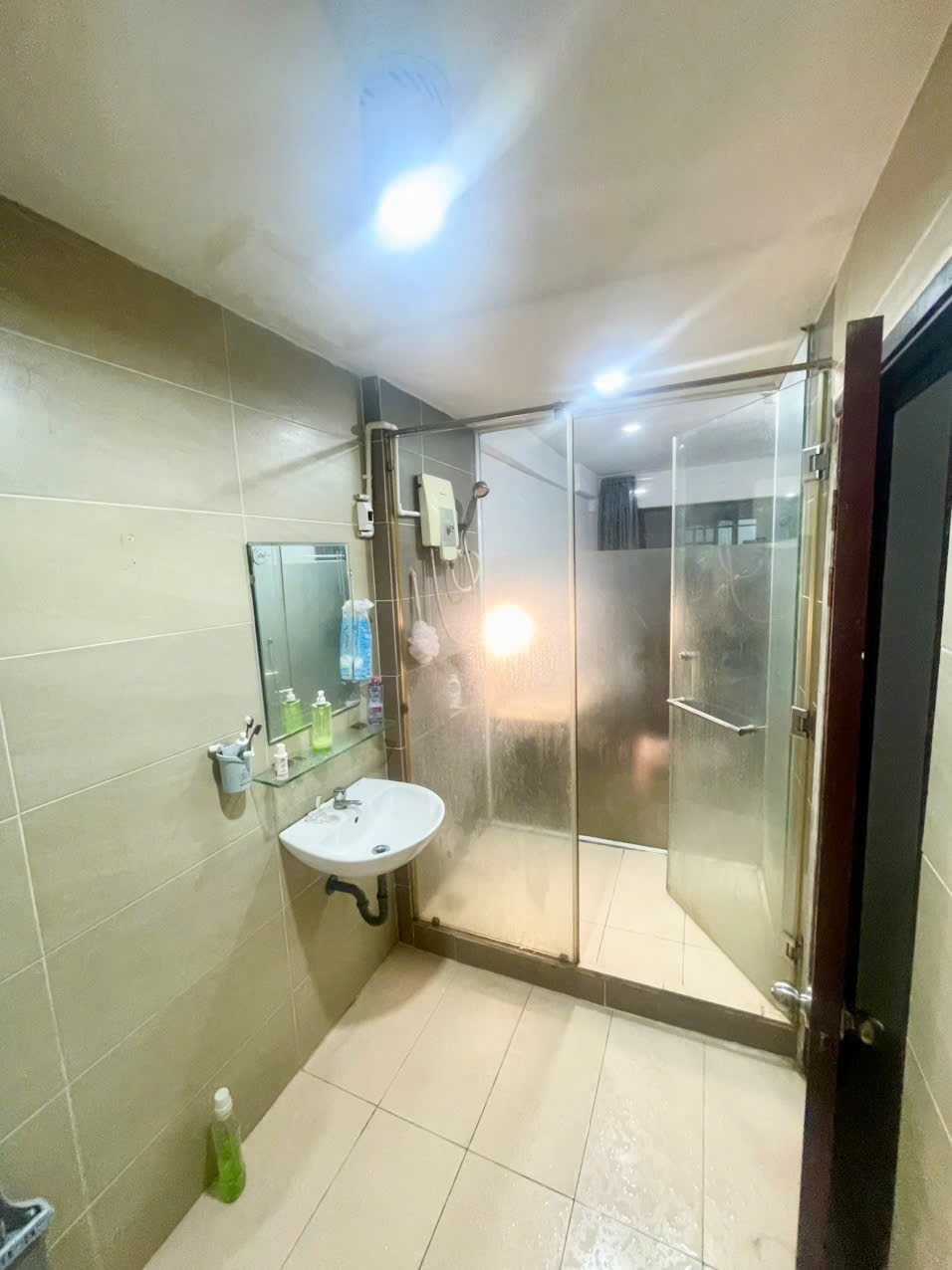 Phòng trọ 1 Phòng ngủ 35m2 tại AT Home Hoàng Văn Thụ - Tân Bình - Phòng tắm