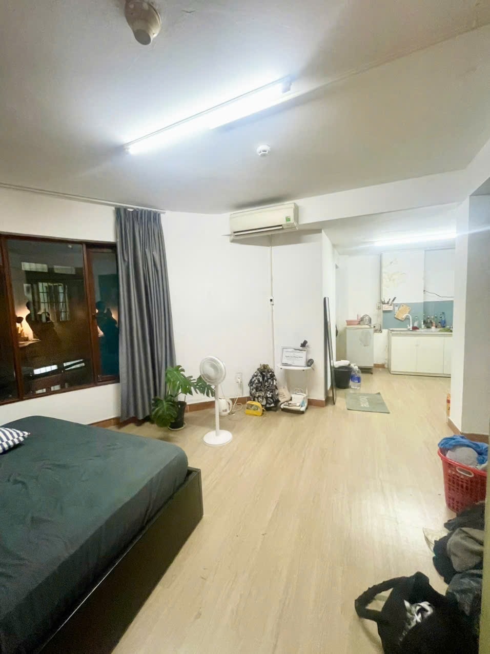 Phòng trọ 1 Phòng ngủ 35m2 tại AT Home Hoàng Văn Thụ - Tân Bình - Phòng khách