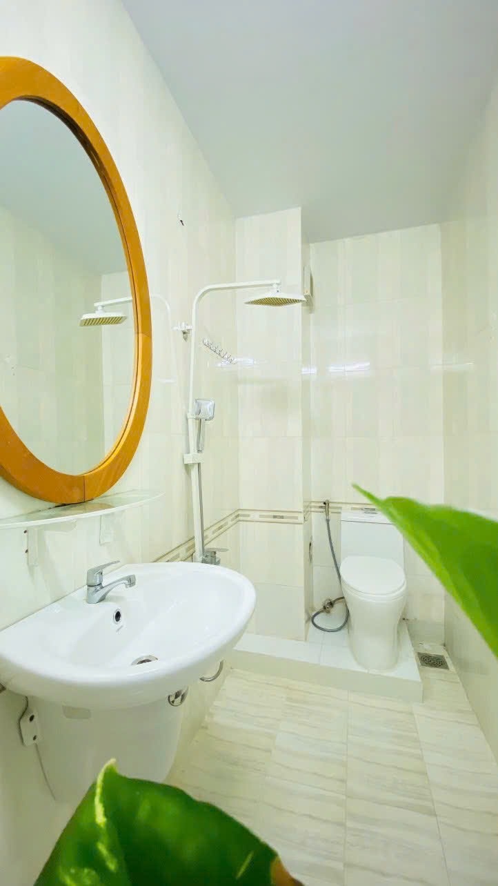 Phòng trọ Studio 30m2 tại AT Home Trà Khúc - Tân Bình - Phòng tắm