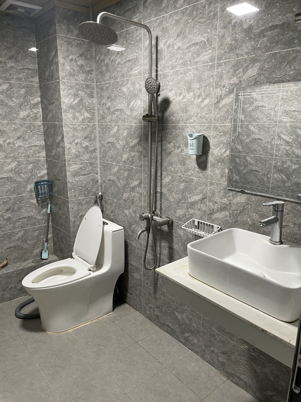 Phòng trọ Studio 30m2 tại NTV Apartment Phú Mỹ - Nam Từ Liêm - Phòng tắm