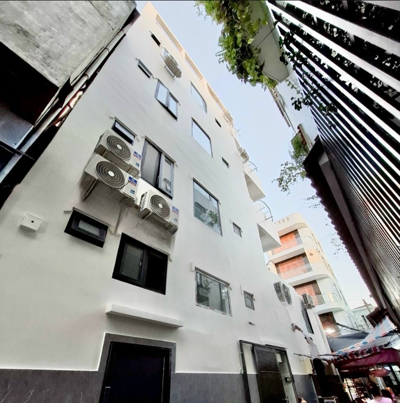 Phòng trọ Batiso Apartment Nhật Tảo - Quận 10 - Toàn cảnh tòa nhà (*)
