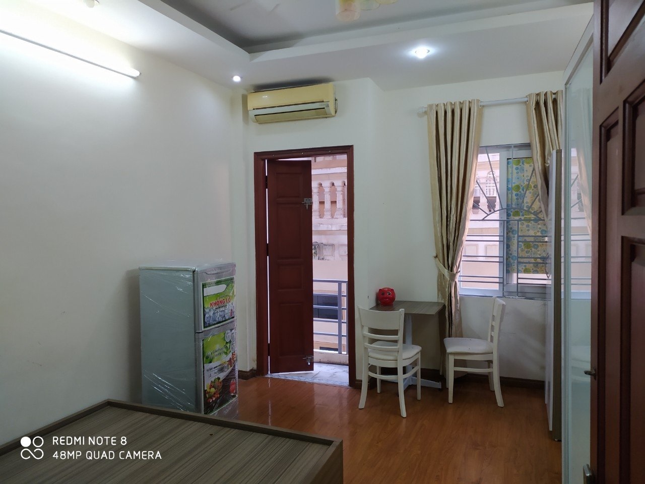 Phòng trọ Studio 35m2 tại NTV Apartment Trần Quốc Vượng - Cầu Giấy - Phòng khách