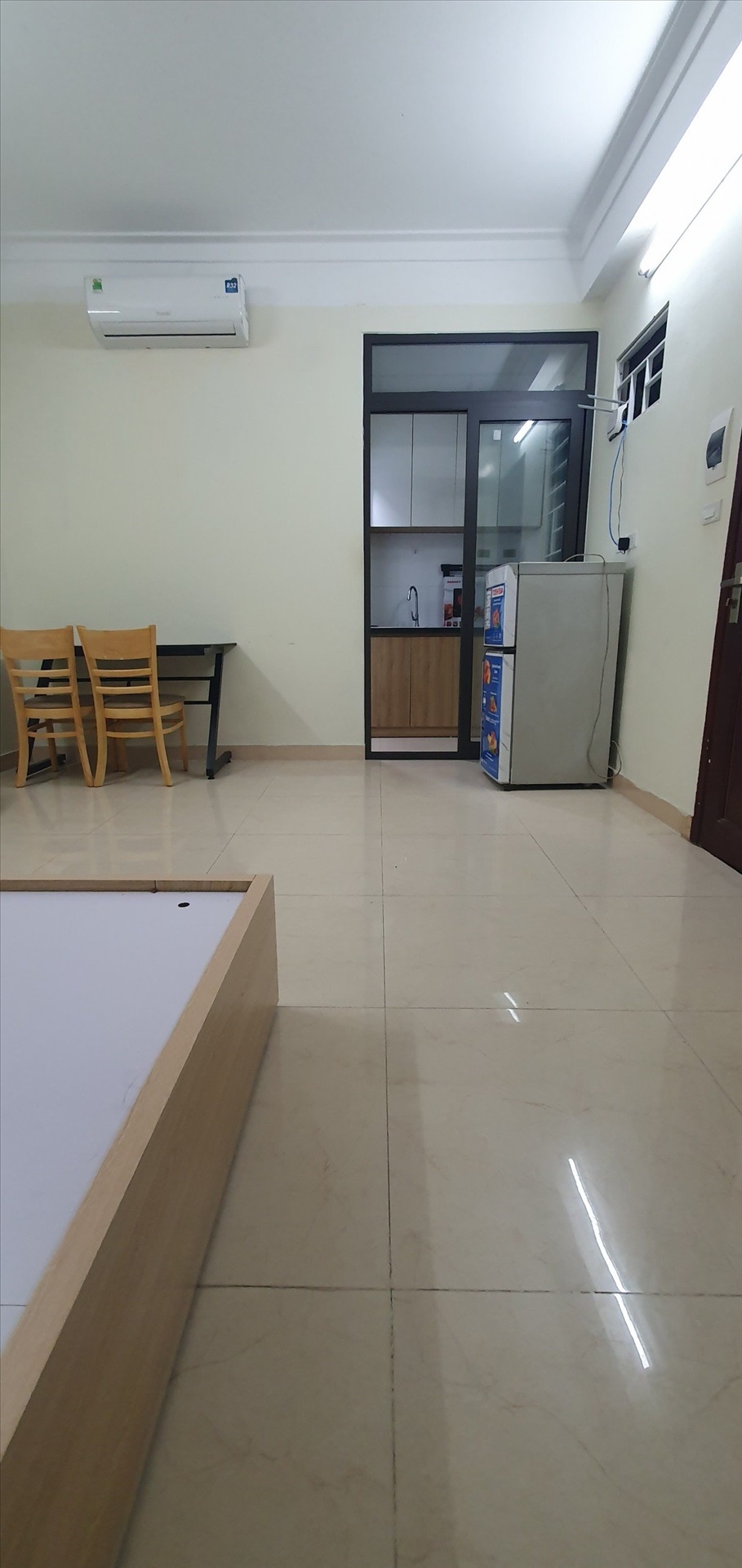 Phòng trọ 1 Phòng ngủ 40m2 tại NTV Apartment Cầu Giấy - Cầu Giấy - Phòng khách