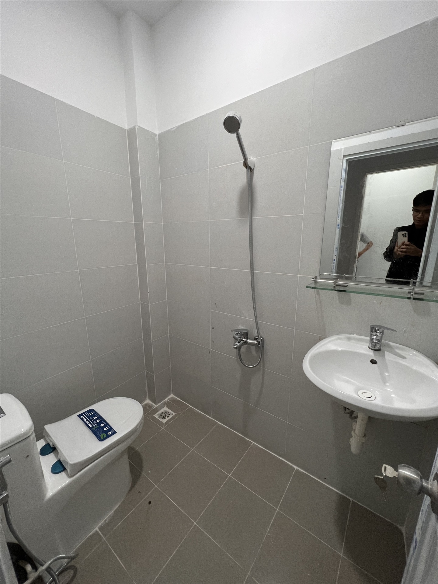 Phòng trọ Studio 25m2 tại AT Home Hồ Xuân Hương - Bình Thạnh - Phòng tắm
