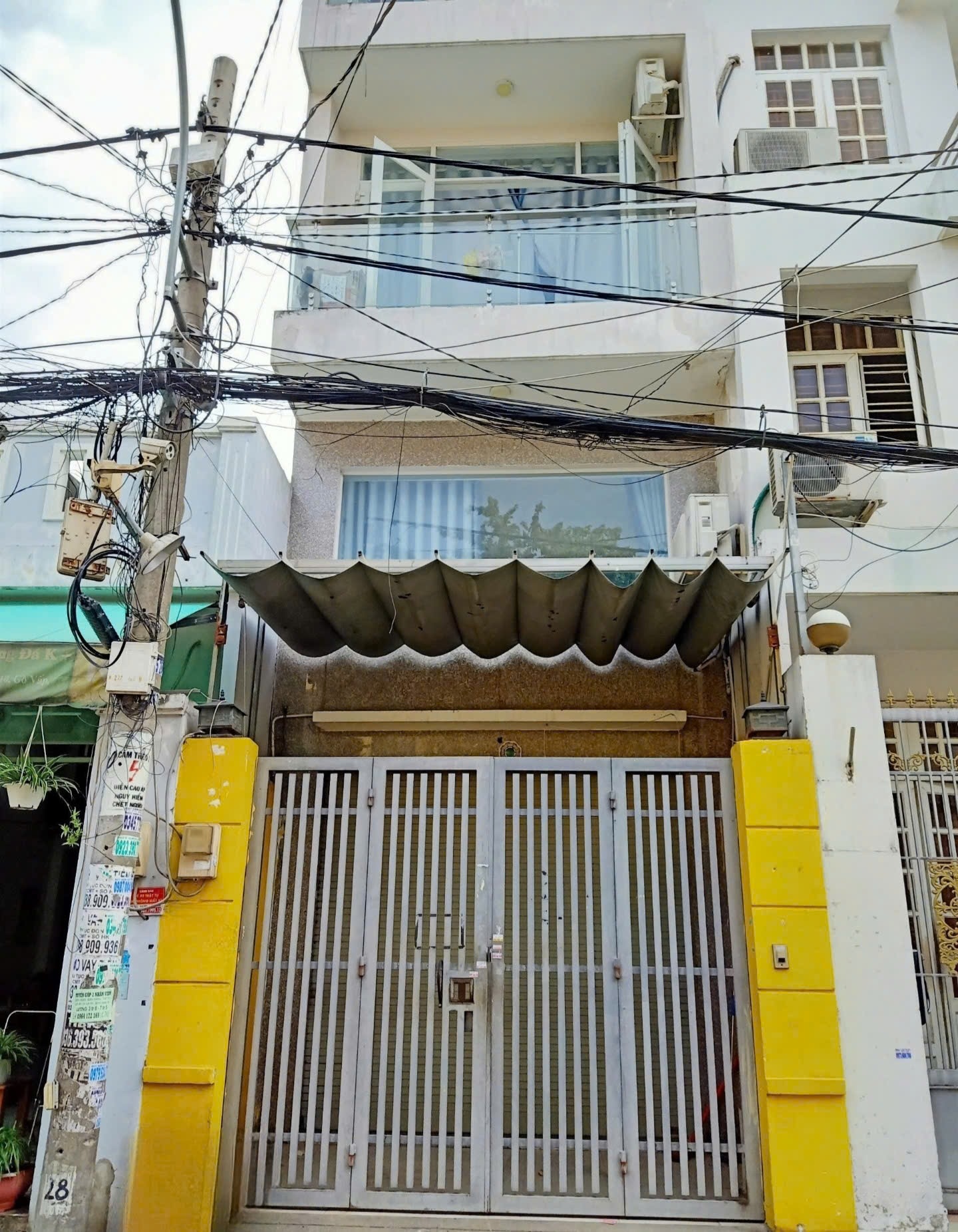 Phòng trọ Fam House Thống Nhất - Gò Vấp - Toàn cảnh tòa nhà (*)