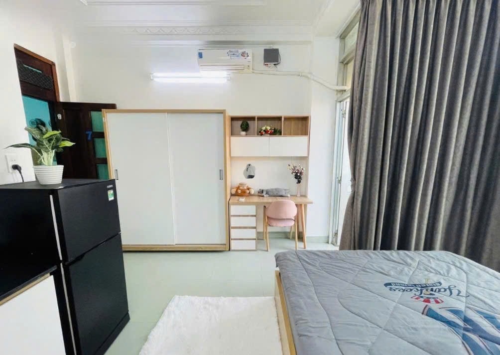 Phòng trọ AT House Cách mạng tháng 8 - Quận 10 - Khu cầu thang chung (*)