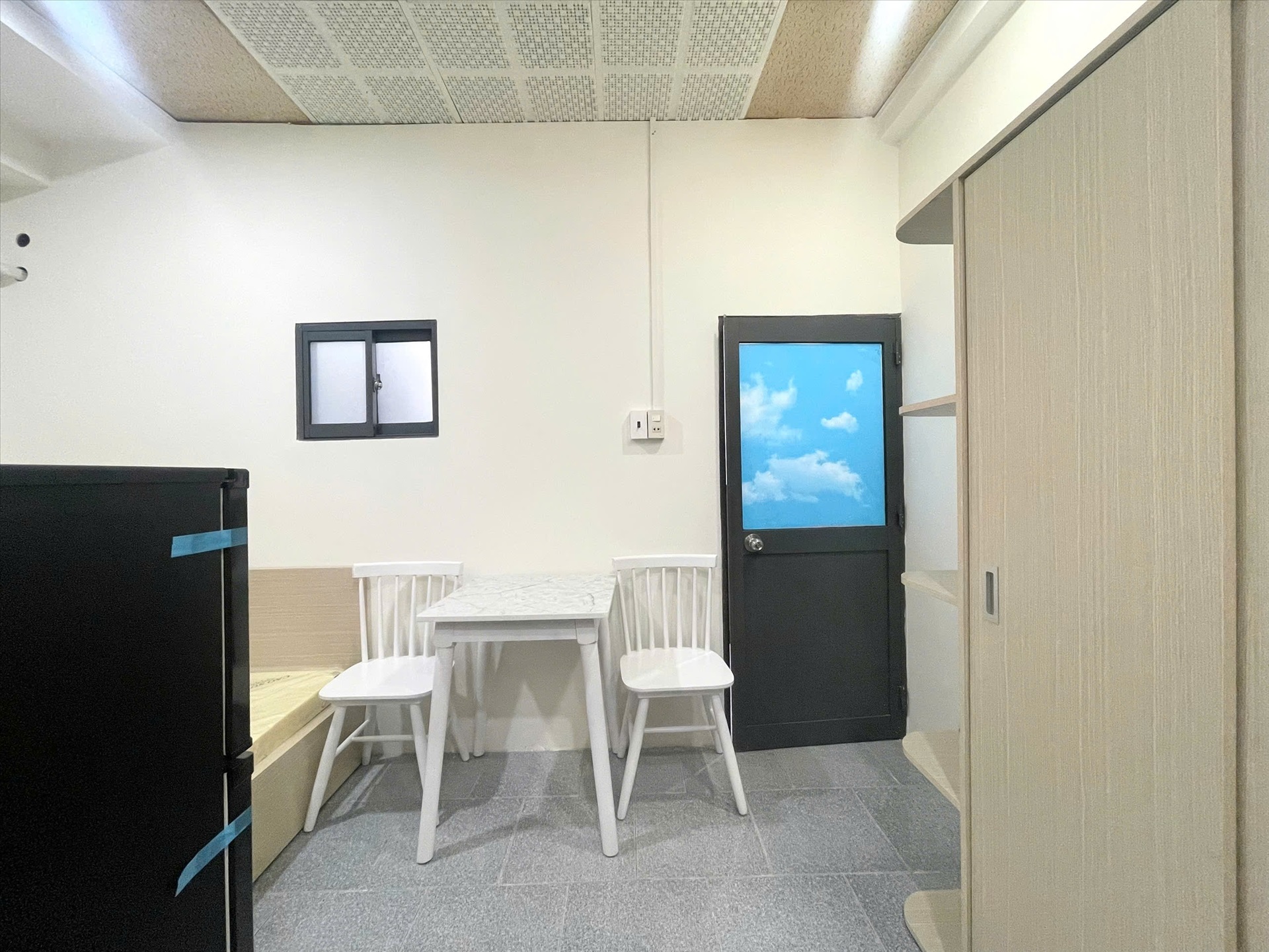 Phòng trọ Studio 30m2 tại TH House Lam Sơn - Phú Nhuận - Phòng khách