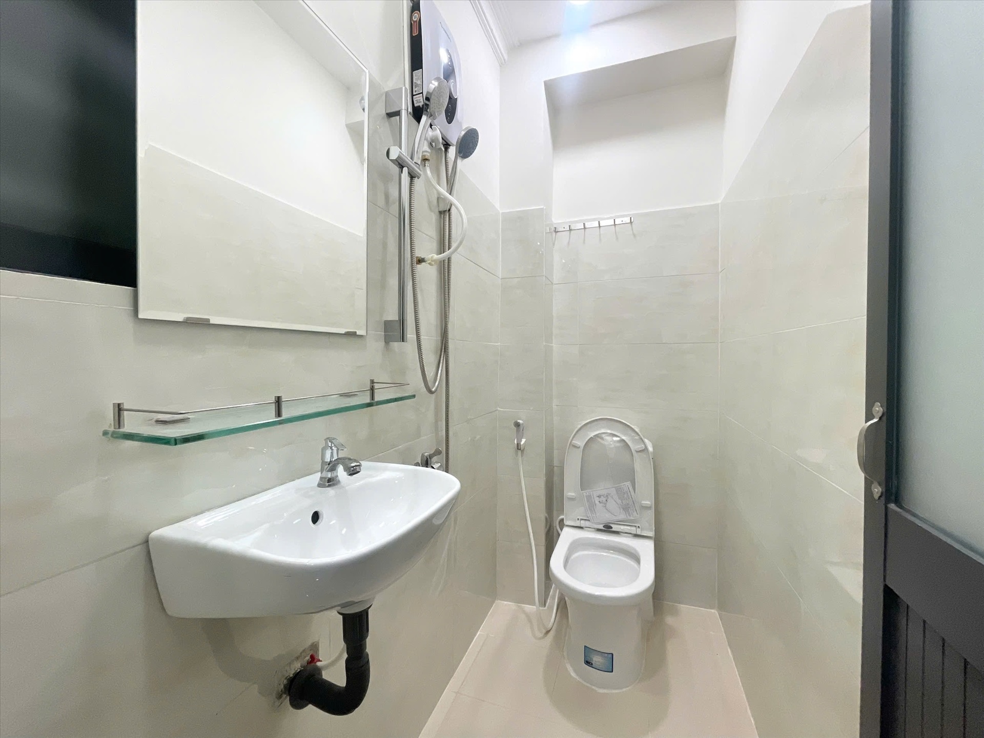 Phòng trọ Studio 30m2 tại TH House Lam Sơn - Phú Nhuận - Phòng tắm