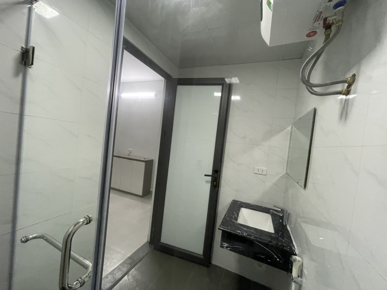 Phòng trọ Sunny Apartment Tú Mỡ - Cầu Giấy - Phòng (*)